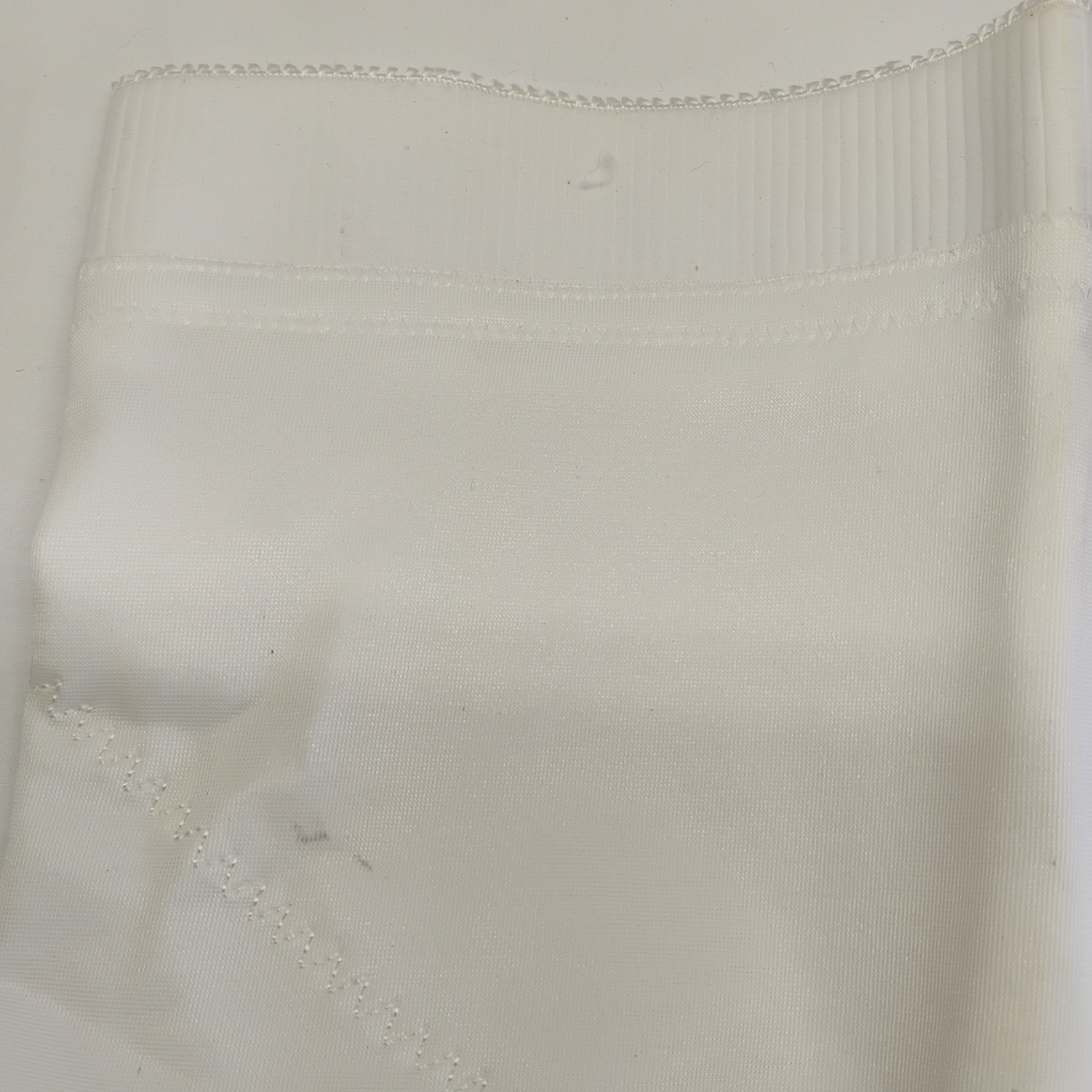 NWT Vintage Bestform MEDIUM De-Emphasizer FIRM CONTROL Shorts Panty Girdle Flaw