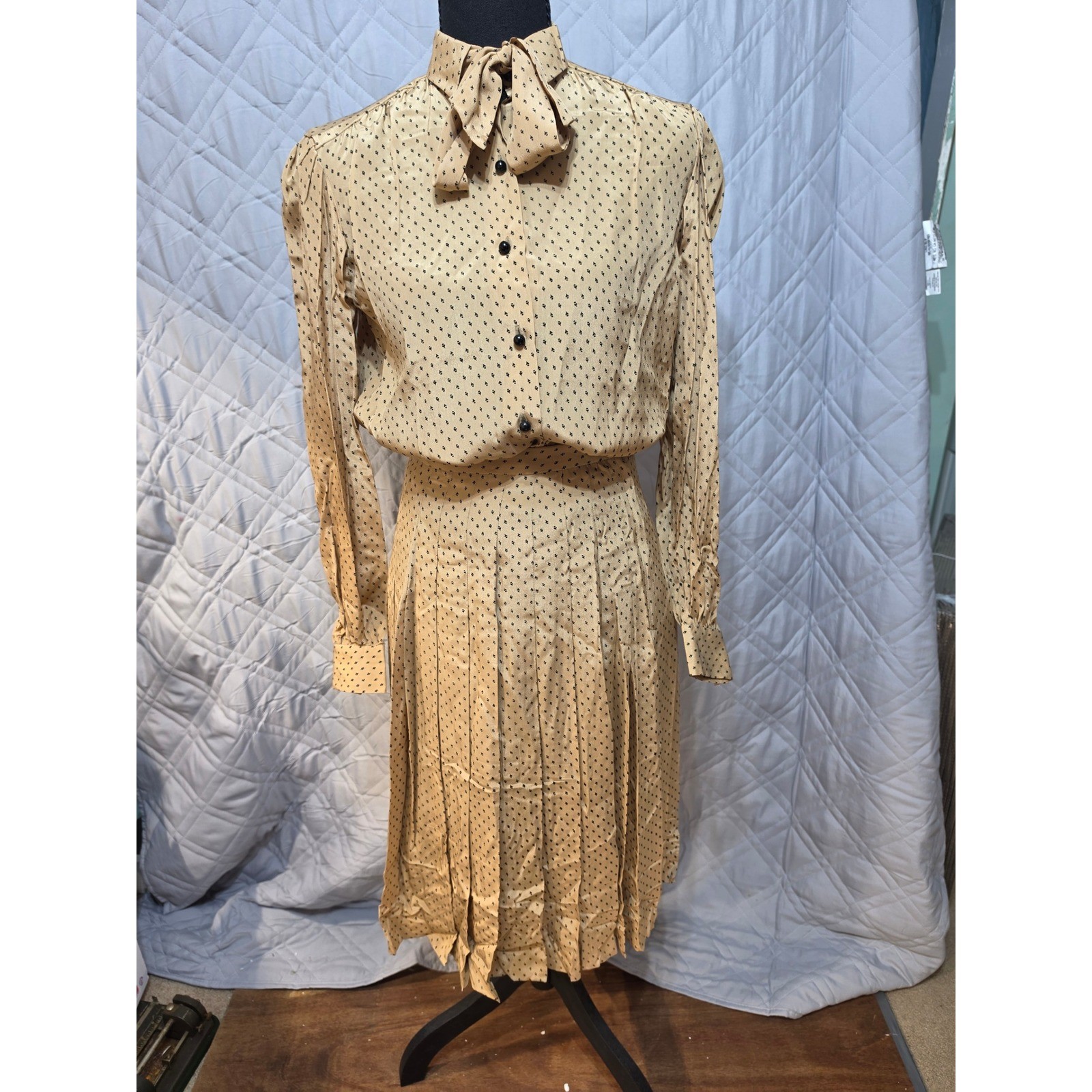 David Hayes Saks Fifth Avenue Vintage 3-Piece Skirt Suit Set Tan Black Size 4