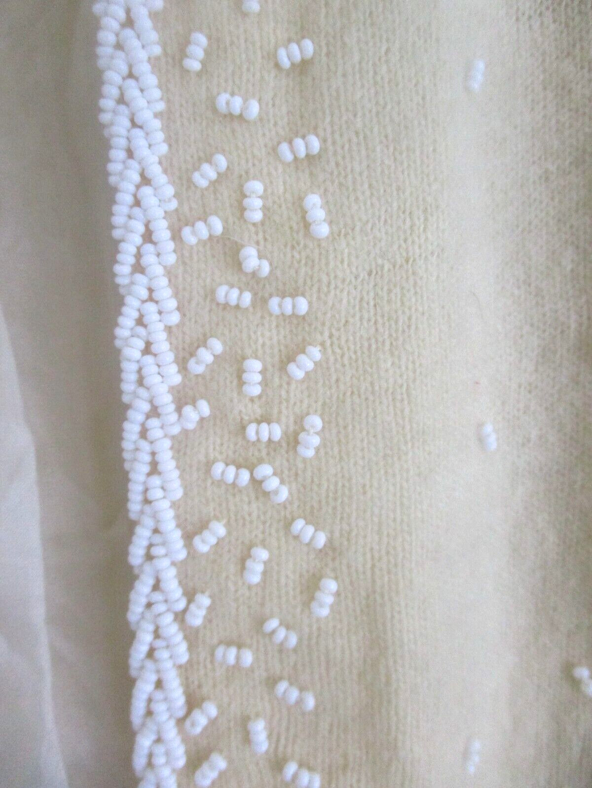 Vintage Lambs Wool Sweater Size M Lovely Flower Bead Accents Miss Boutique