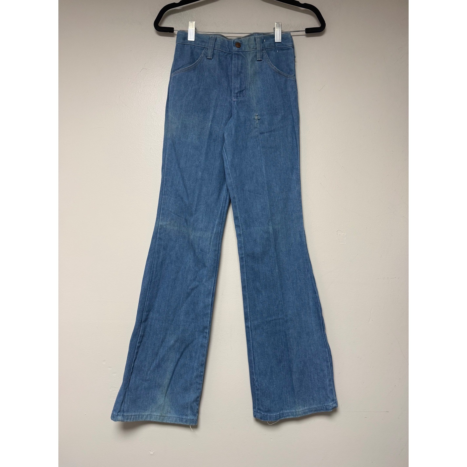 Vintage 70s Wrangler Student Jeans 26×32 Denim Flare Leg Star Pocket Made USA