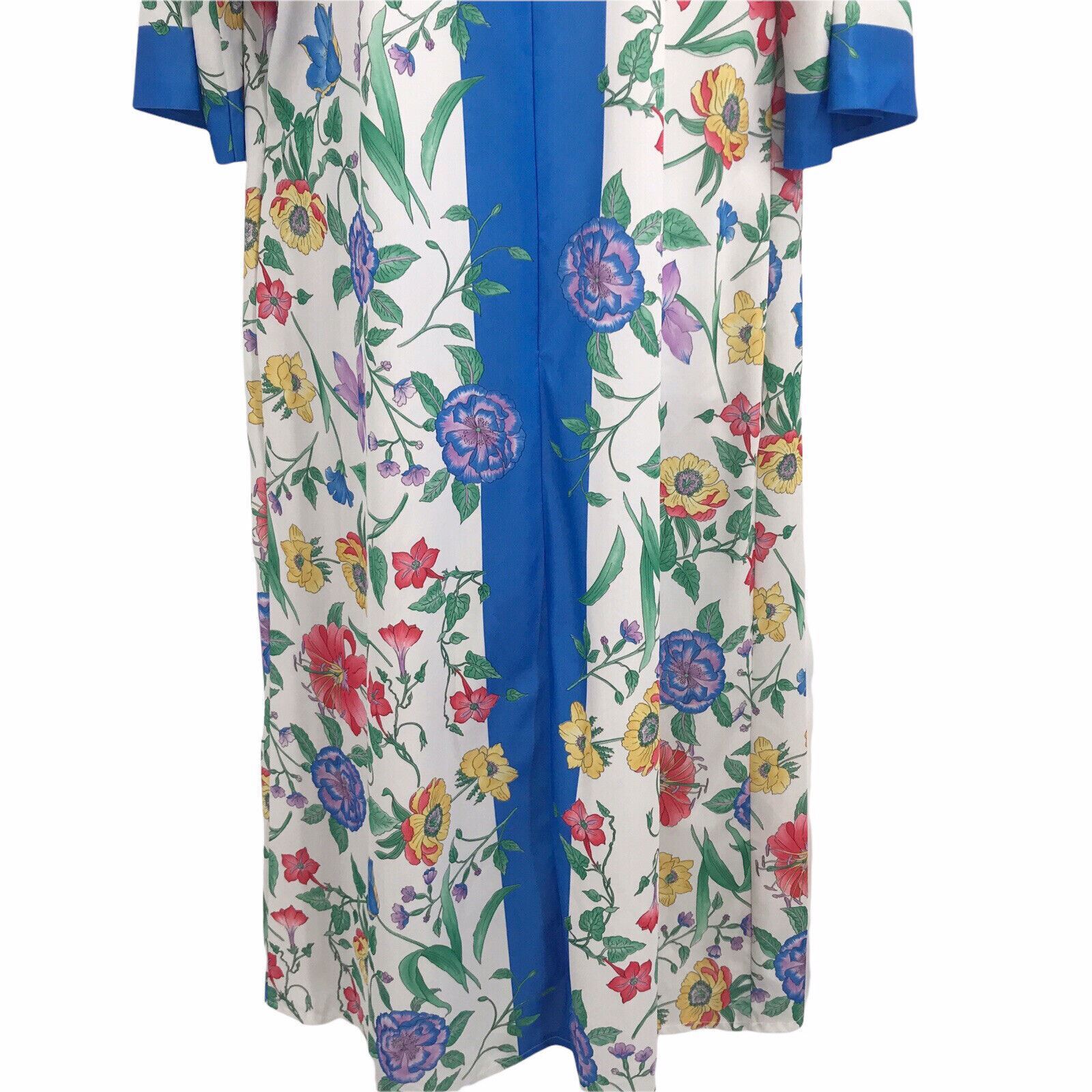 EVELYN PEARSON WOMEN’S SIZE MEDIUM FRONT ZIPPED FLORAL ROBE