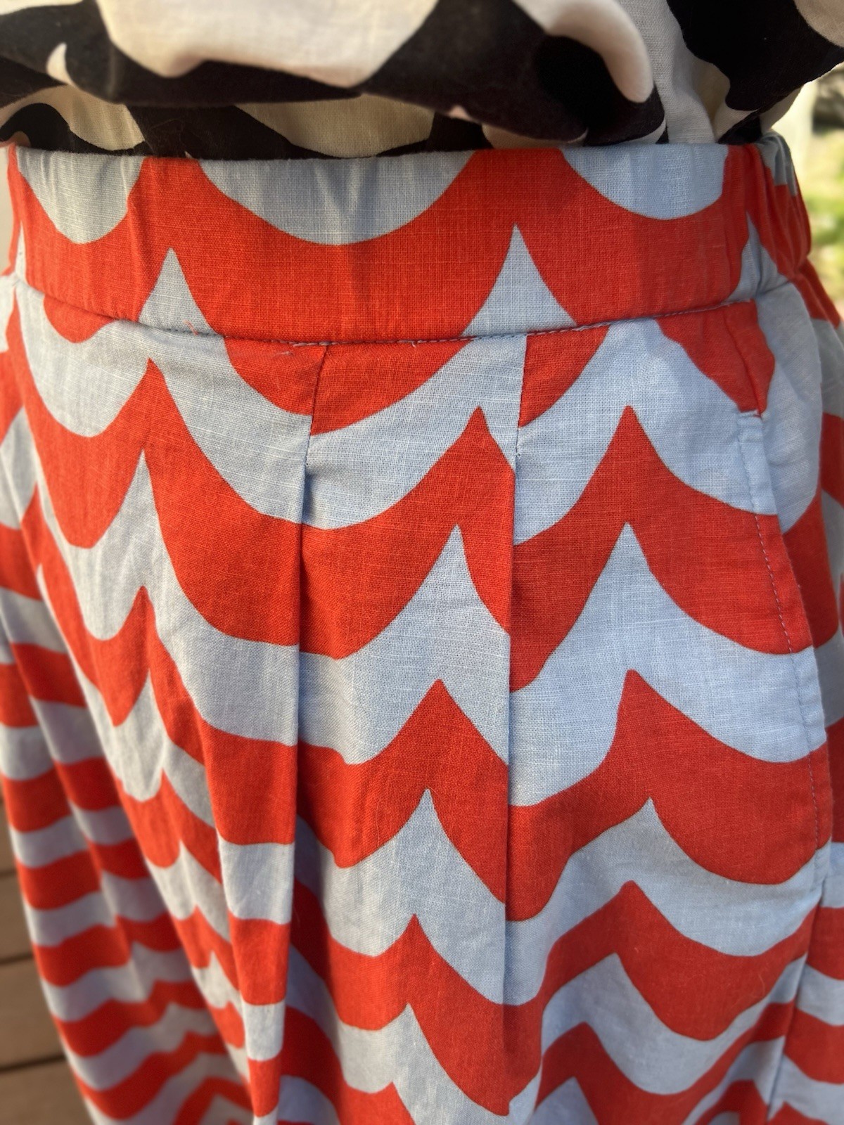 Marimekko x Uniqlo Women’s Wave Pattern Skirt Suit Set S Black White Red Blue