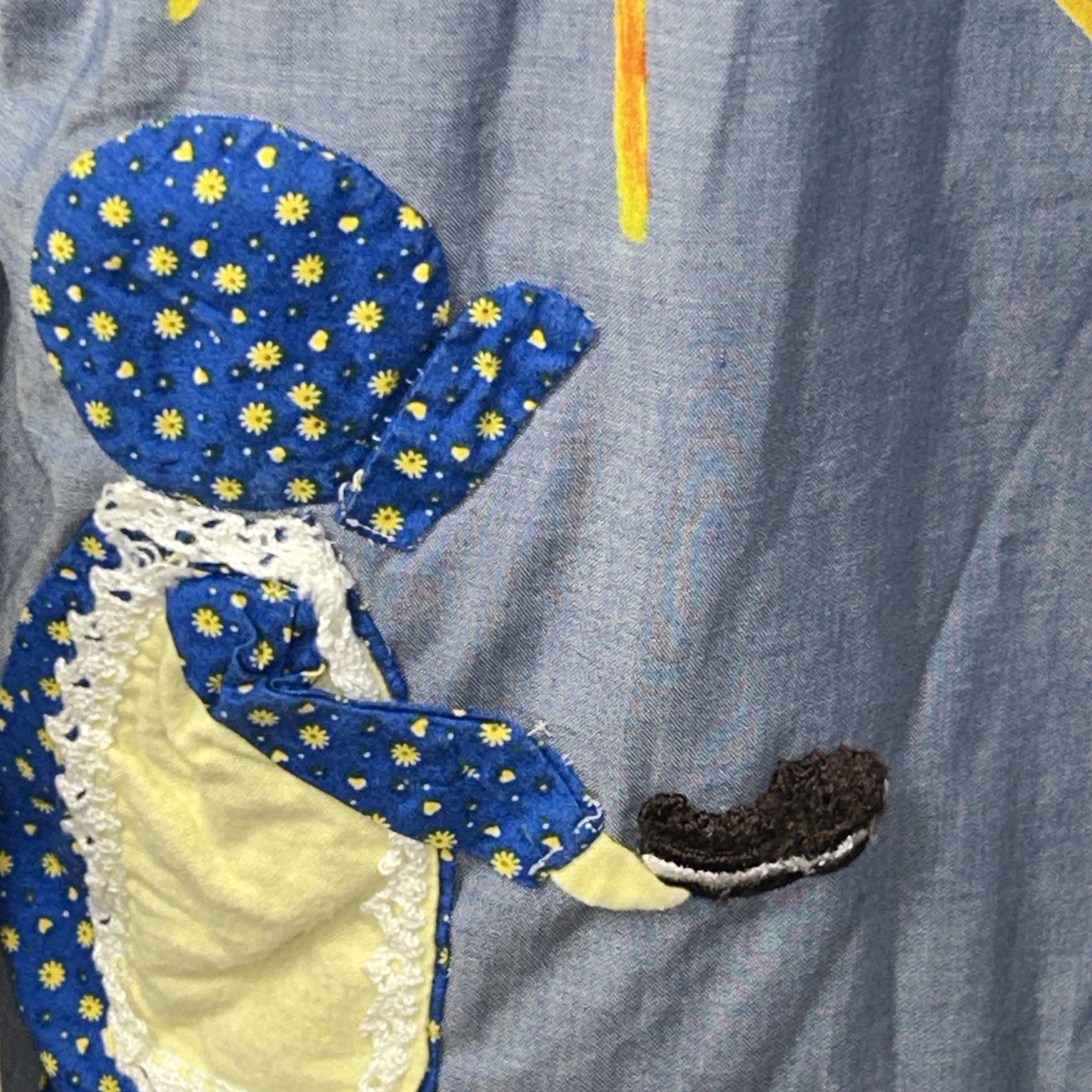VTG Chambray Hand Embroidered Shirt Blue Floral Bee Holly Hobby Big Mac Med E4