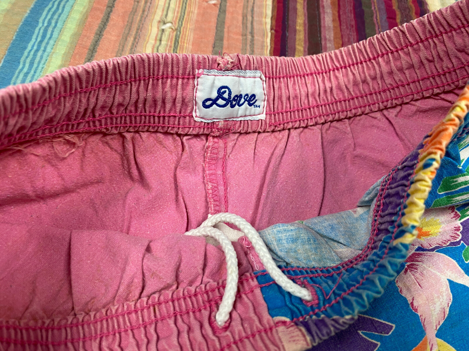 Vintage 80s DOVE Pink Beach Shorts Gym Swim Drawstring Palm Tree ColorBlock Sz M