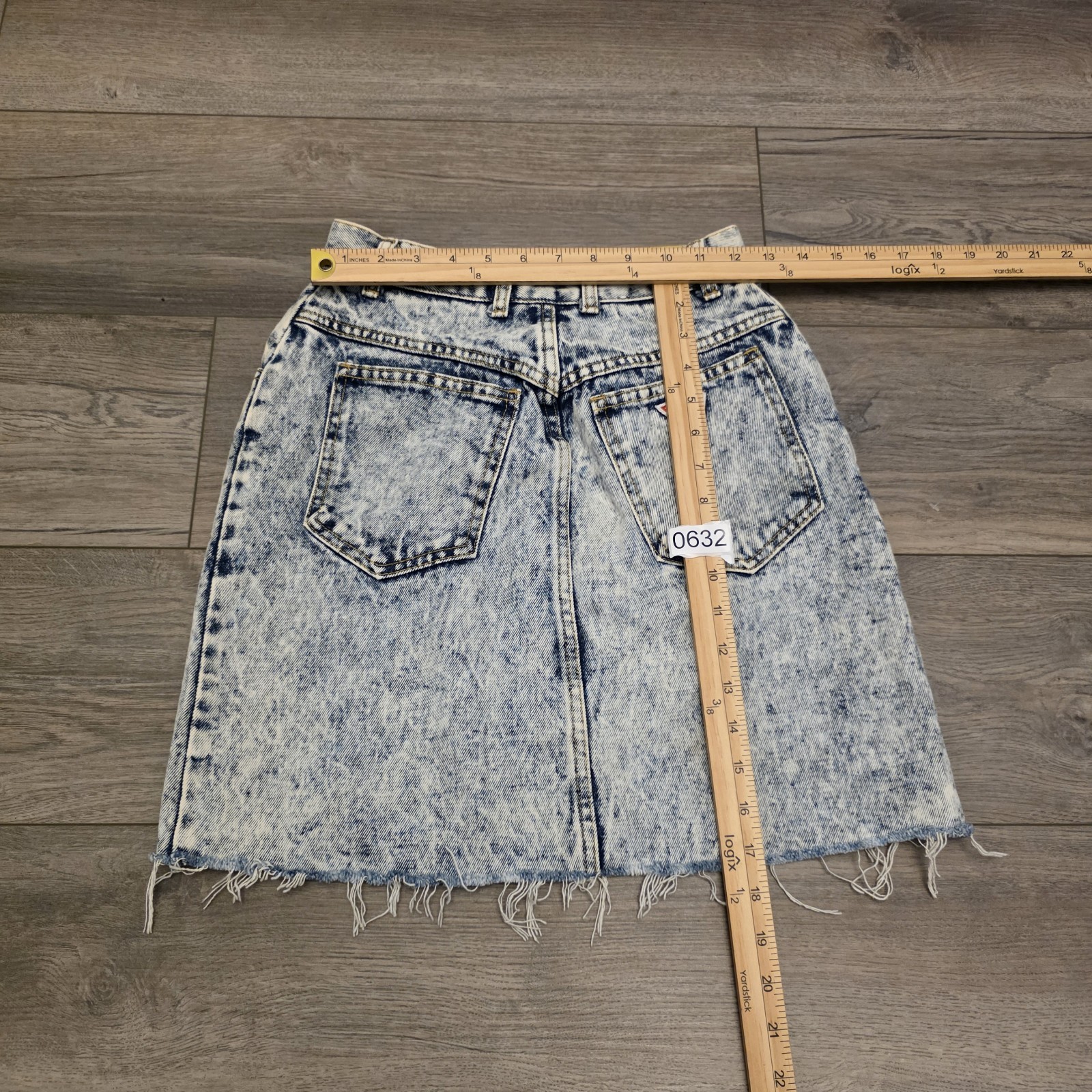 Vintage 80s/90s Georges Marciano for GUESS Acid Wash Denim Skirt Size 29