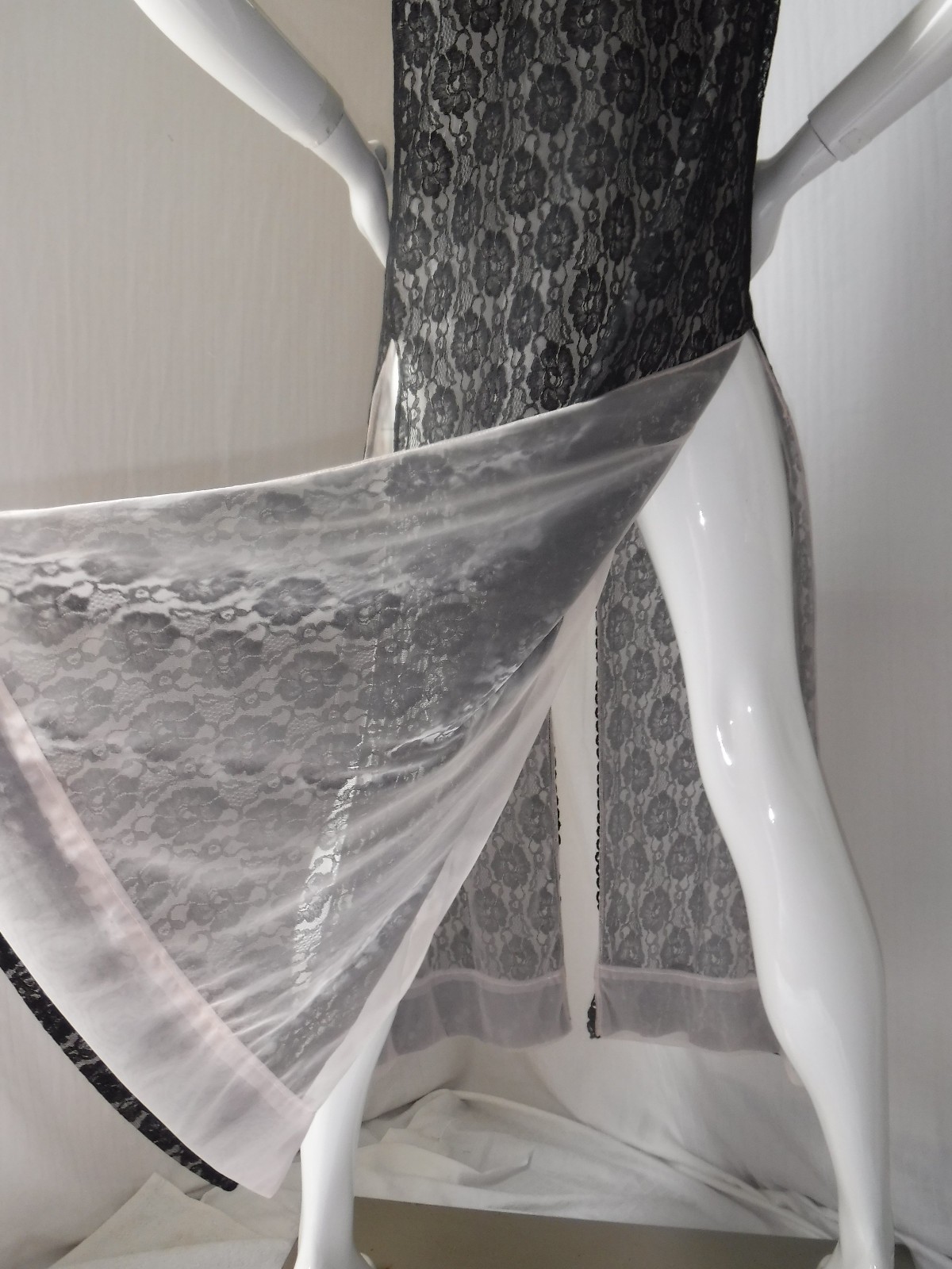Gorgeous & Rare! VTG 60’s Jenelle of California Lingerie Lace Chiffon Lined S/M
