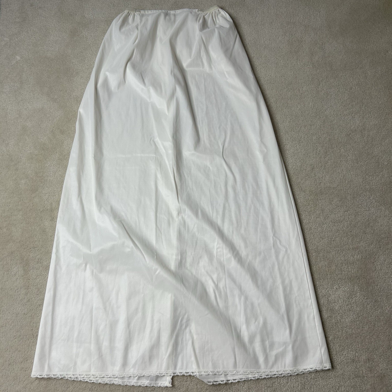 Vassarette VTG Ivory Silky Satin Nylon Lace Hem Long Half Slip Womens Medium