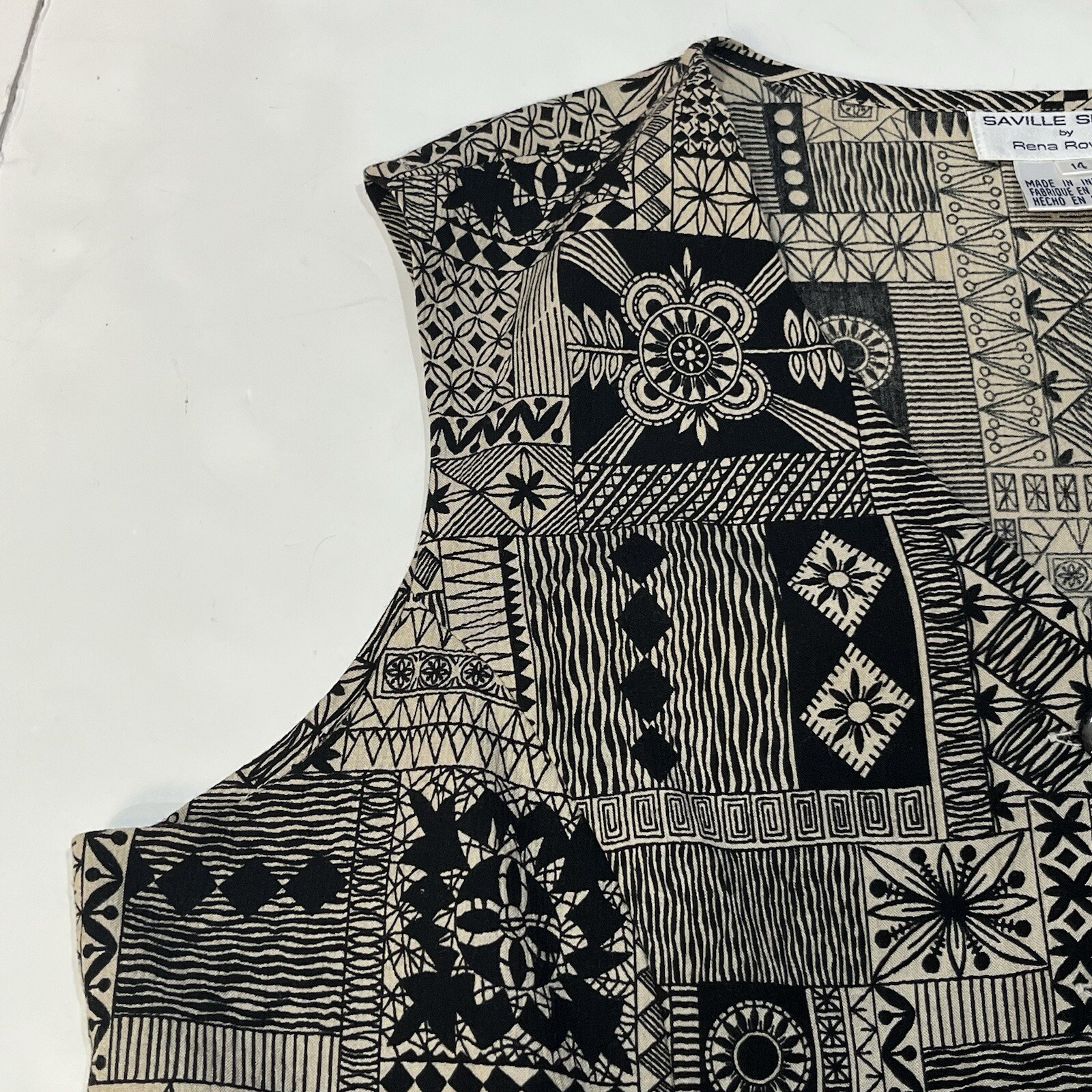 Vintage Saville Sport Rena Rowan Long Rayon Tan Black Busy Abstract Vest Size 14