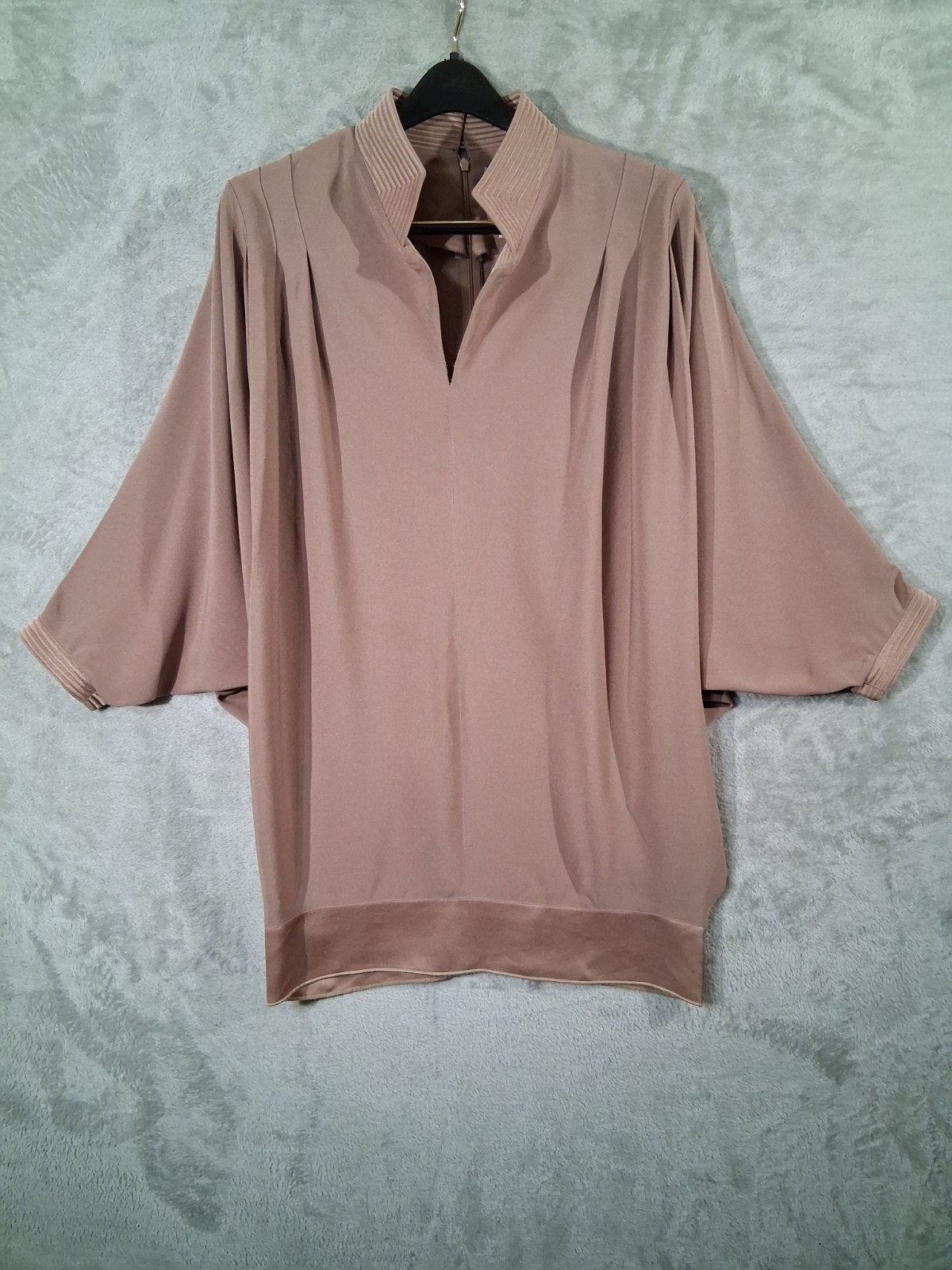 Vintage 80s Daymor Couture Beige Batwing Blouse Pleated V-Neck Oversized Size 14