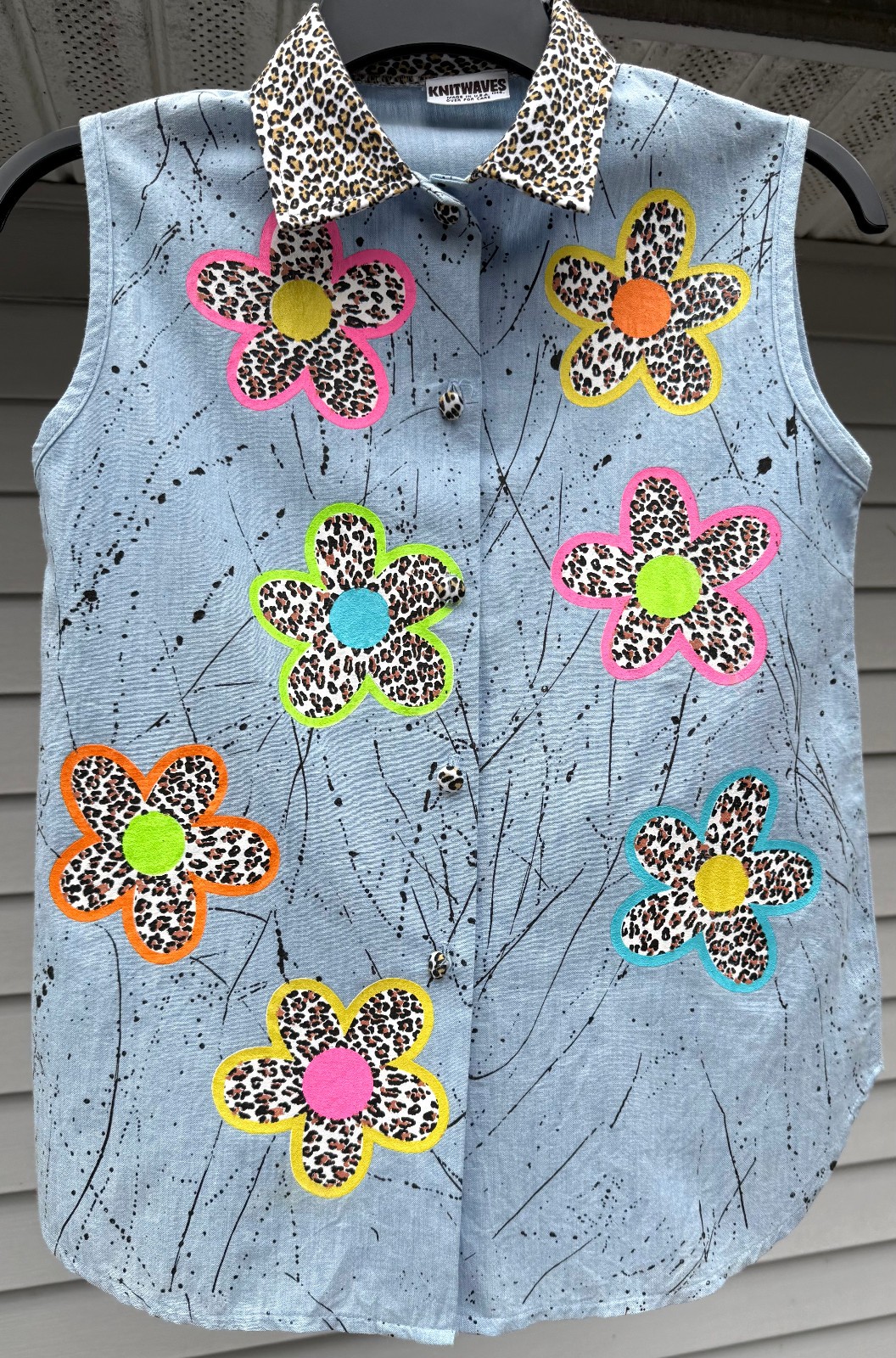 Vintage 1980’s Women’s Dayglow Flower Print Top – Size L – Cotton