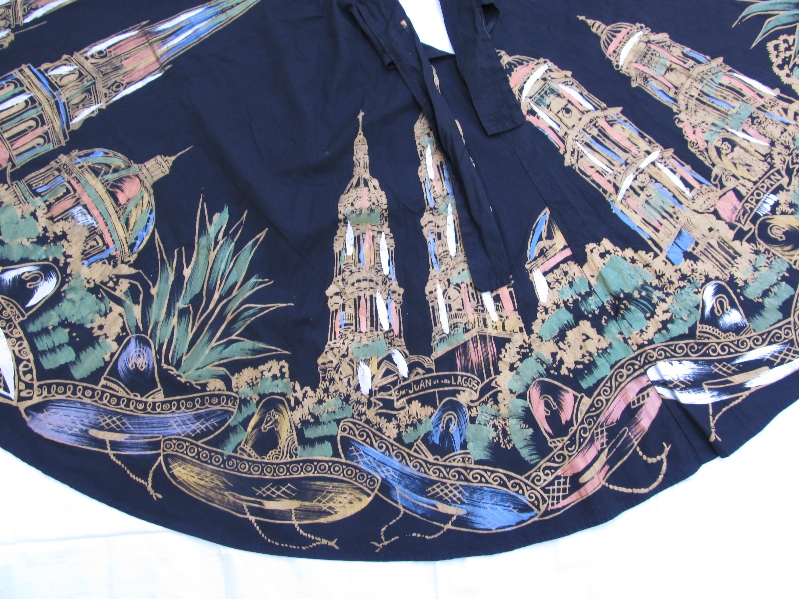 Hand Painted Circle Skirt Novelty Print Vintage Mexico Souvenir Modesty Midi