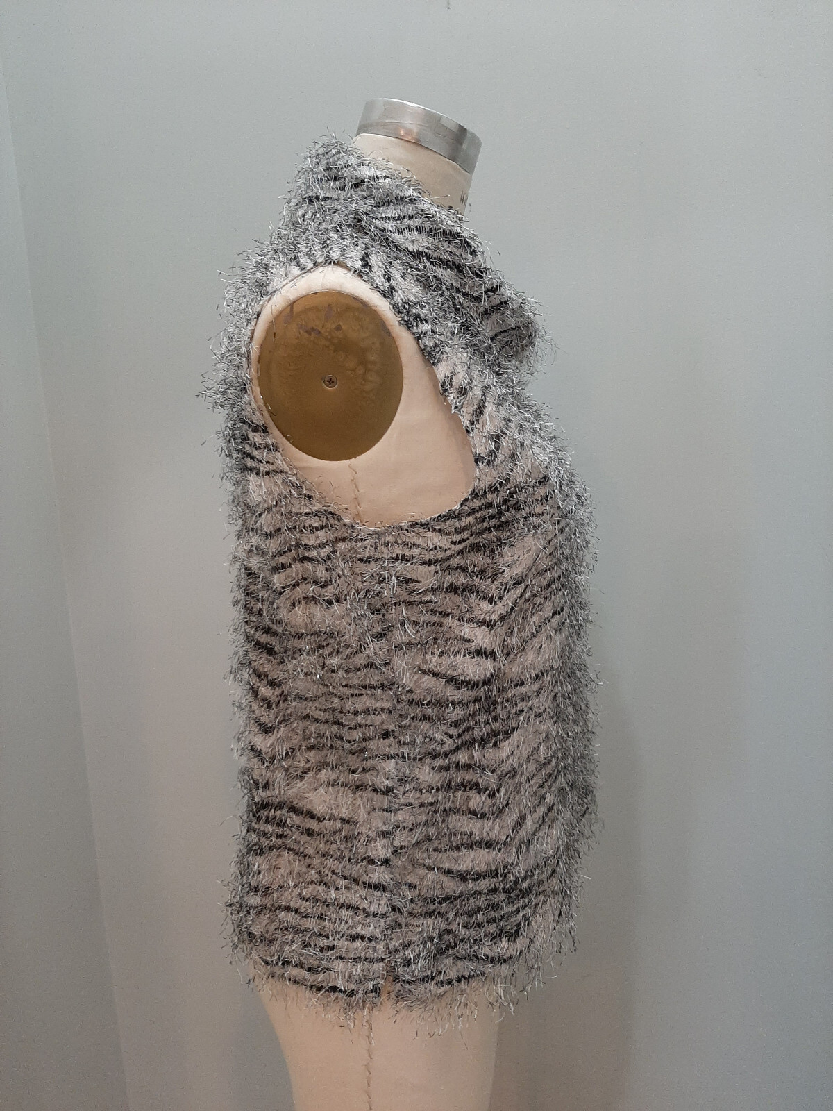 Vintage 80s Vue Point Womens Sleeveless Animal Print Fuzzy Eyelash Yarn Blouse L