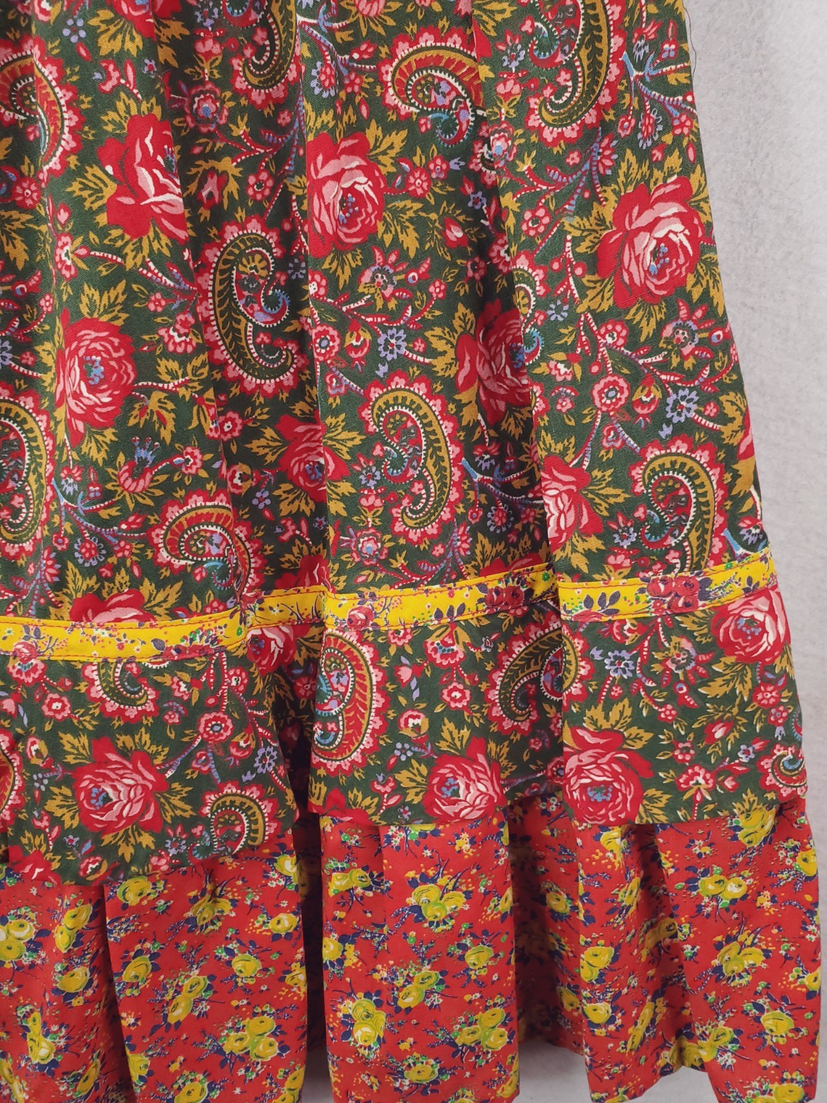 Vintage Jody T Prairie Dress Womens 9 Red Yellow Floral Patchwork Calico 70s