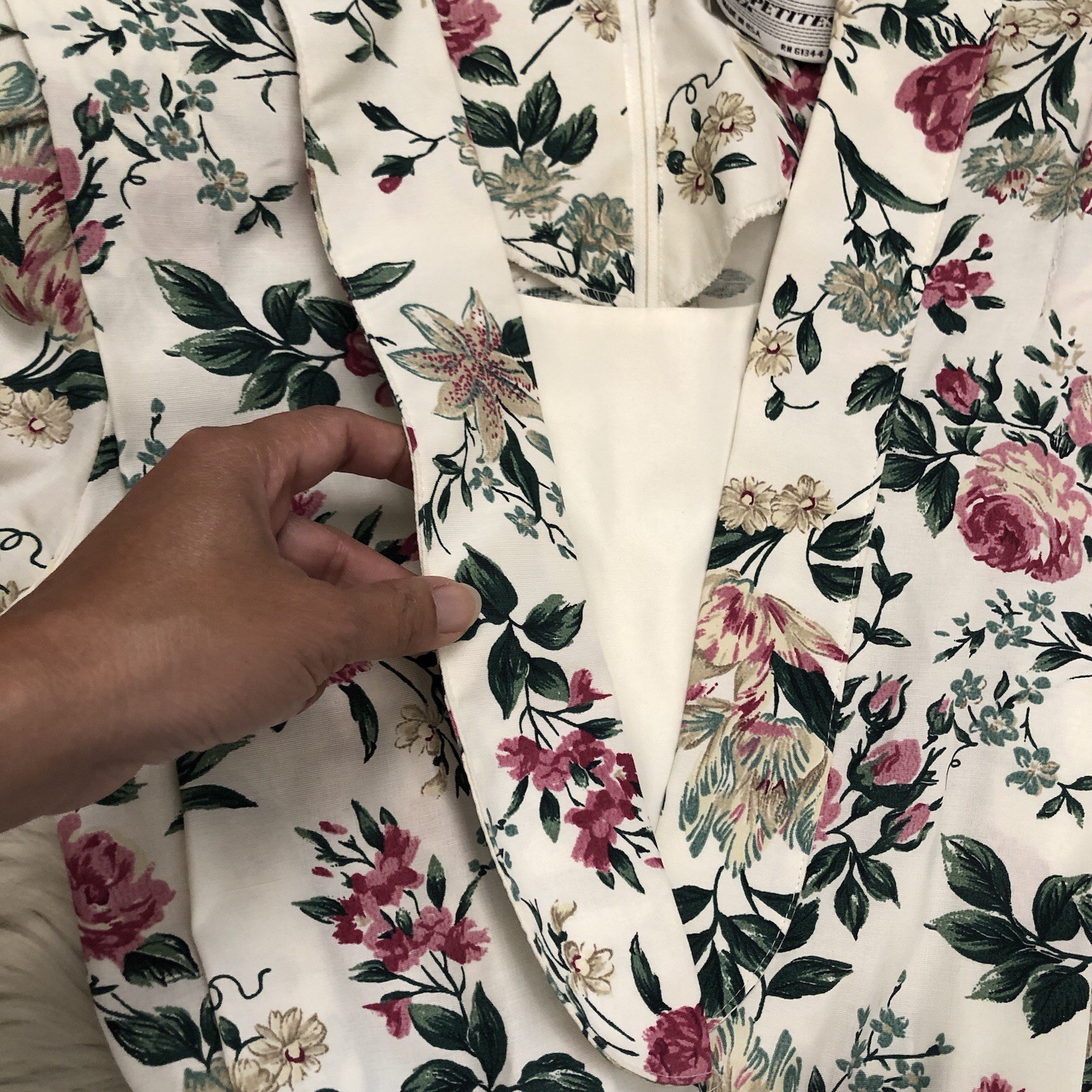 Vintage 70s 80s S.L. Petites Floral Chelsea Belted Short Sleeves White Dress 8