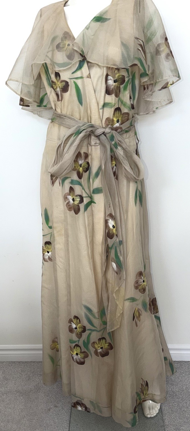 Vintage 1930s Hand Painted Cream Elegant Silk Chiffon Organza Garden Party Gown