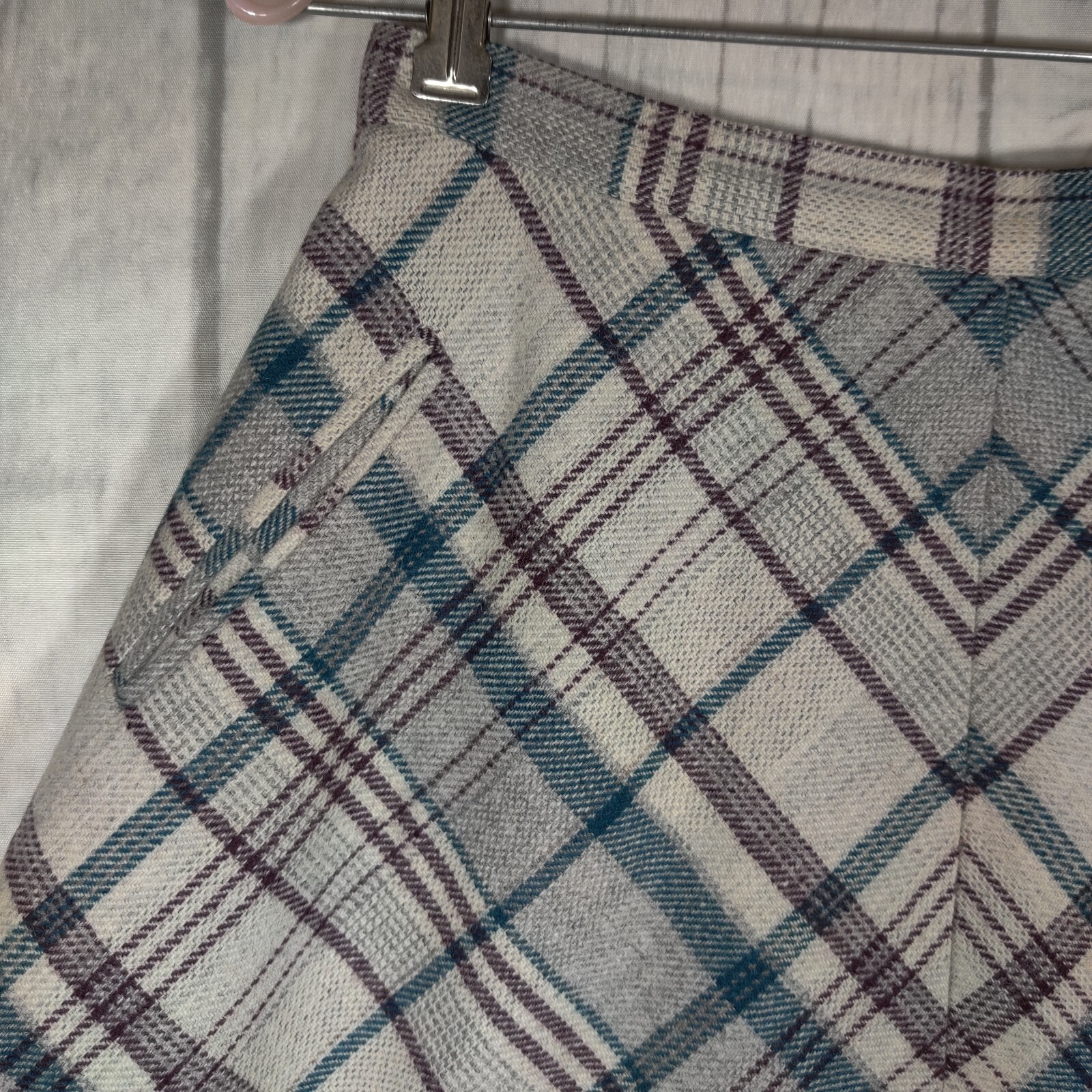 John Meyer Wool Blend Skirt (Tag Size 14) Fully Lined With Pockets Plaid Vintage