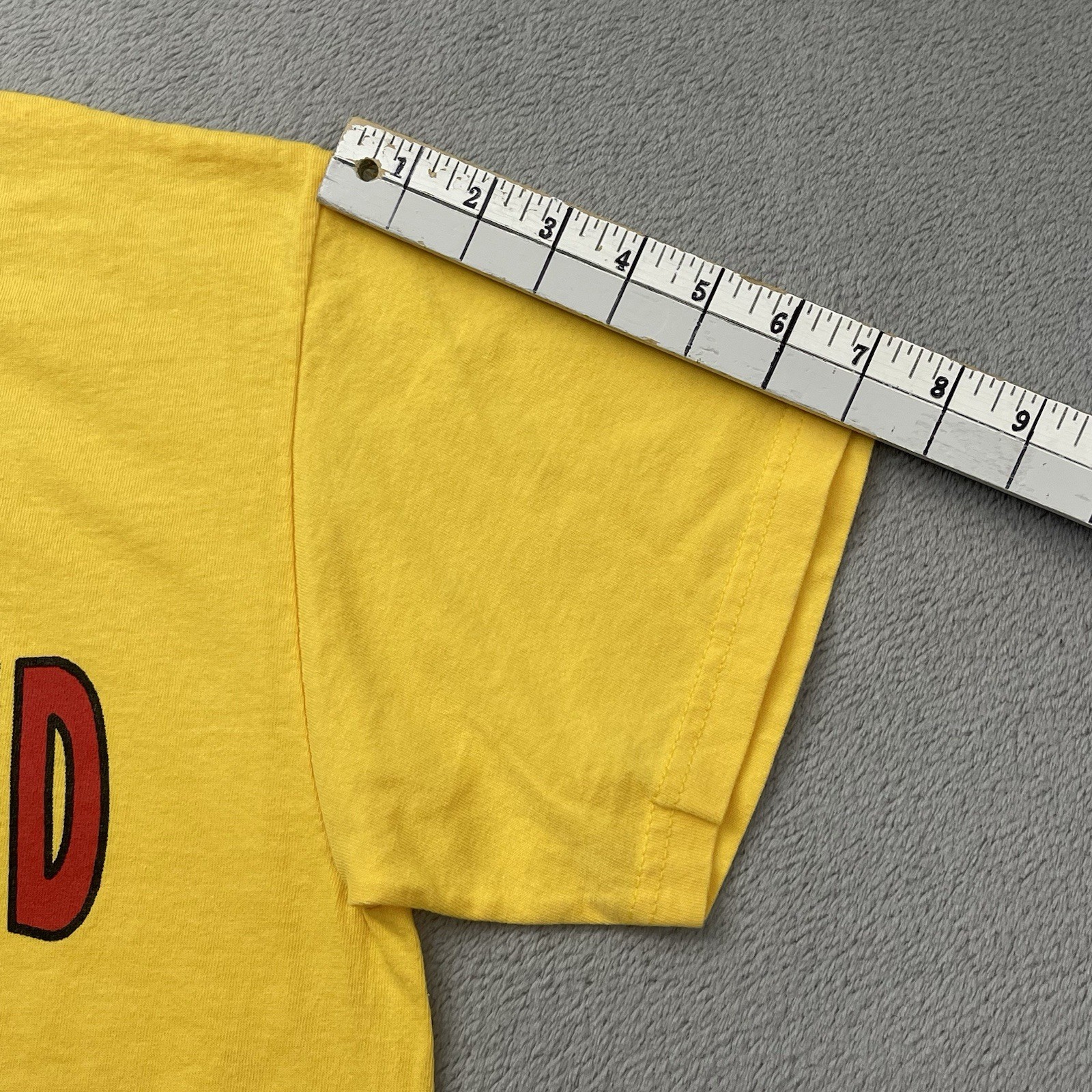 Vintage 1999 Betty Boop Betty Brand Graphic T-Shirt Yellow Medium 90s Y2K Cotton