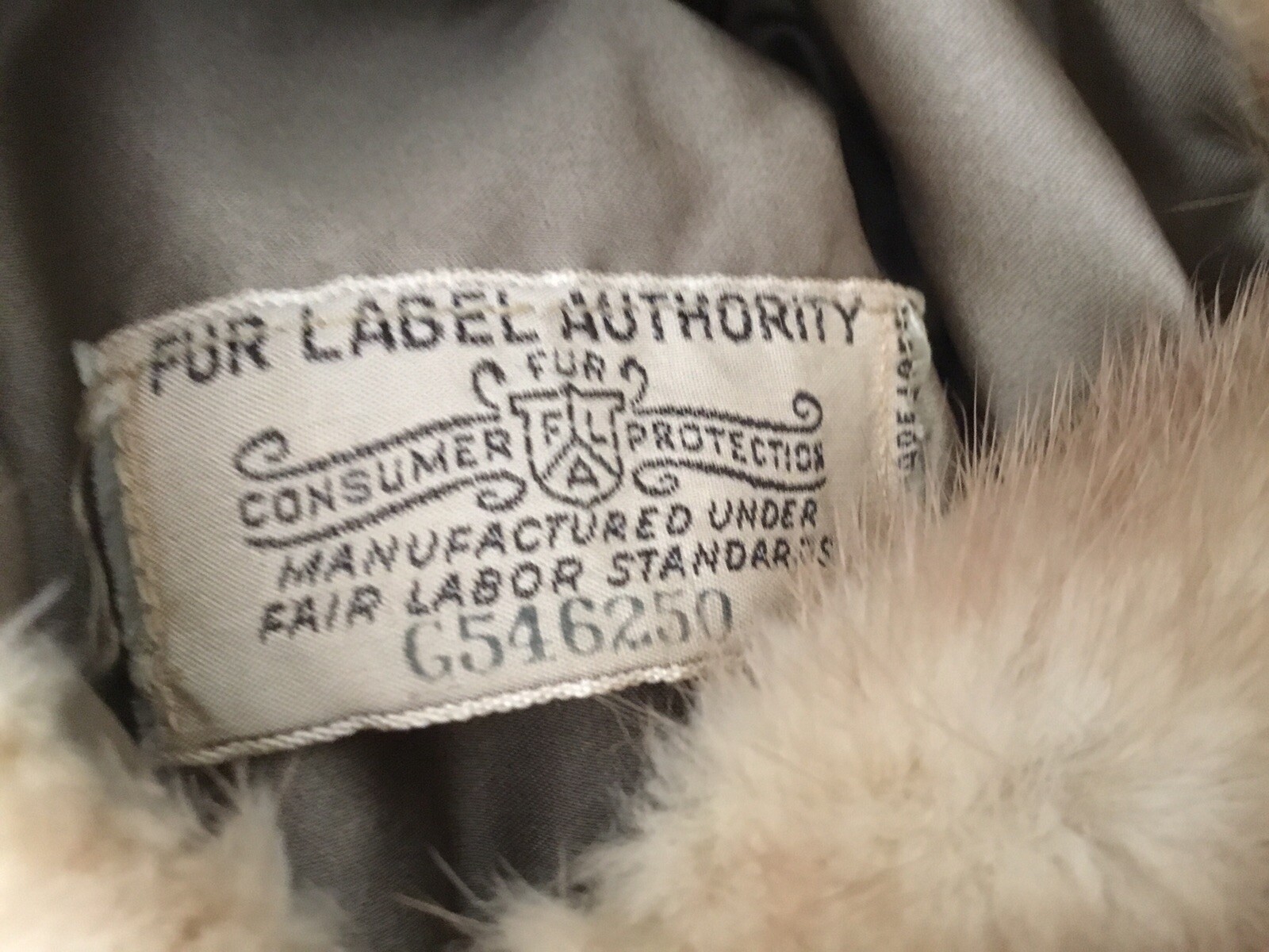Vintage Mink Stole tan Schimmel Furs St. Louis Union Made 1955 Pockets Initials