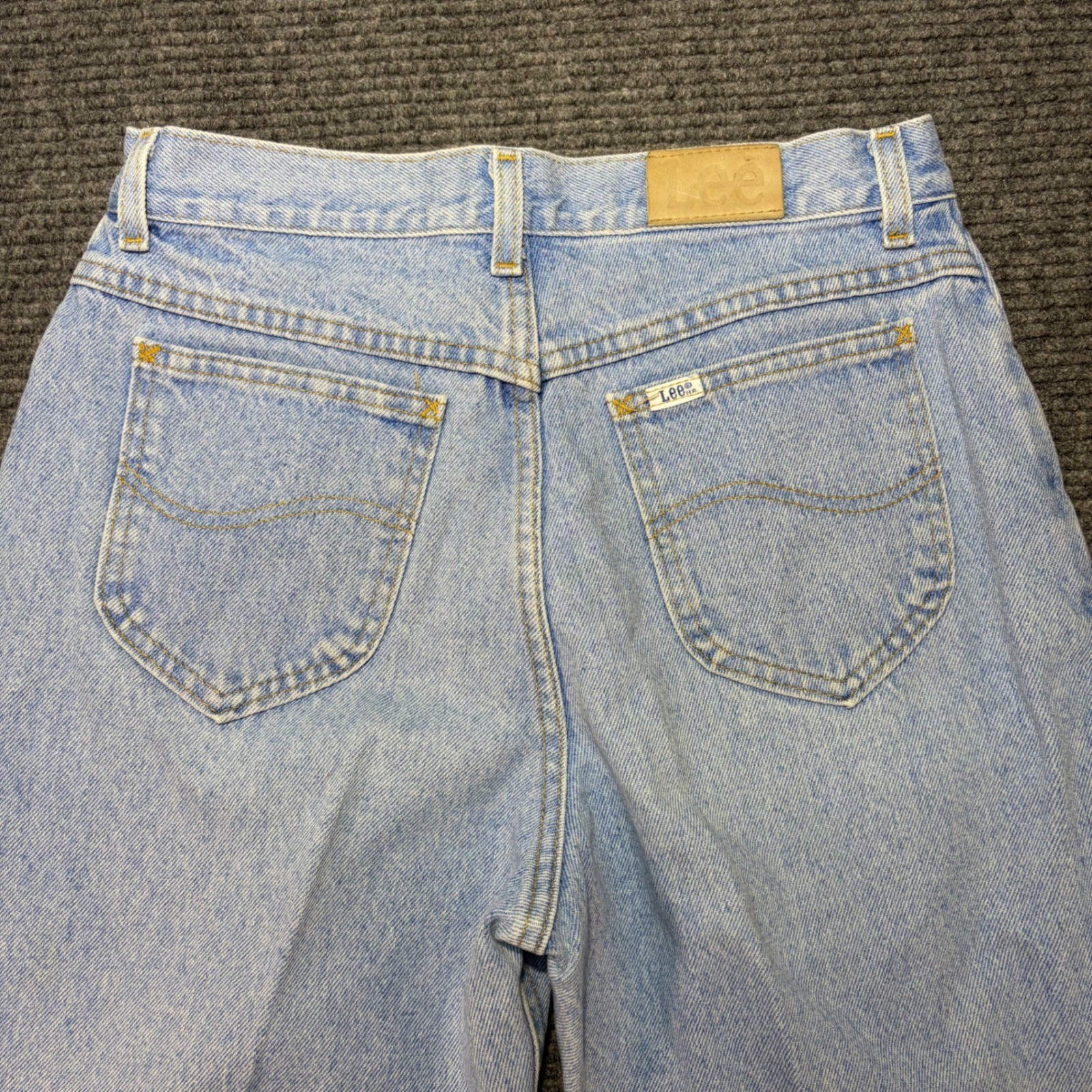 Vintage Lee Riders High Waisted Tapered Leg Jeans Light Wash Made in USA 28×29