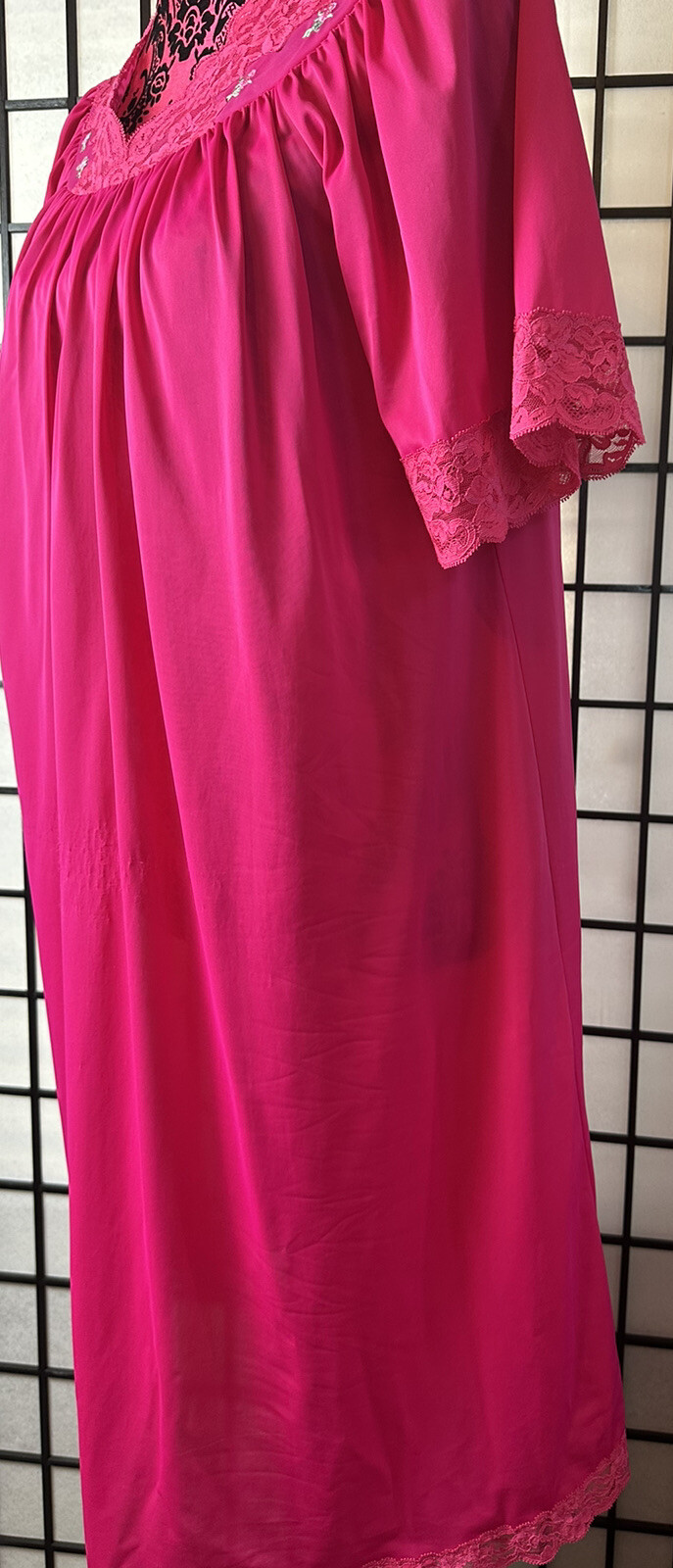 Vtg SHADOWLINE. Small Hot Pink Feminine Nightgown w/Lace, Mesh and Rosebud Trim