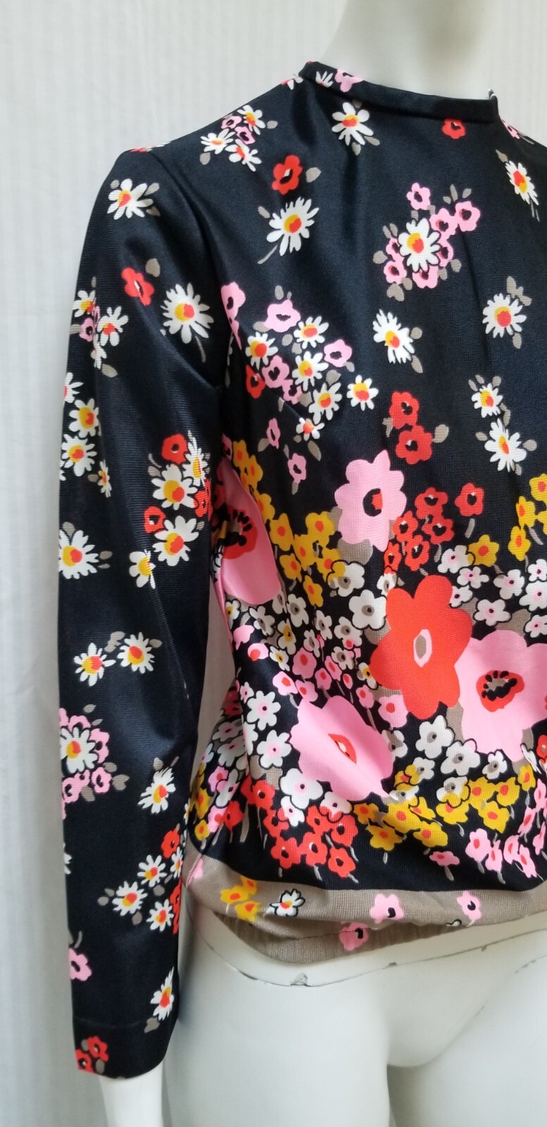 Vintage 70’s Floral Nylon Long Sleeve Shirt Top – AVALON CLASSICS – Size S – EUC