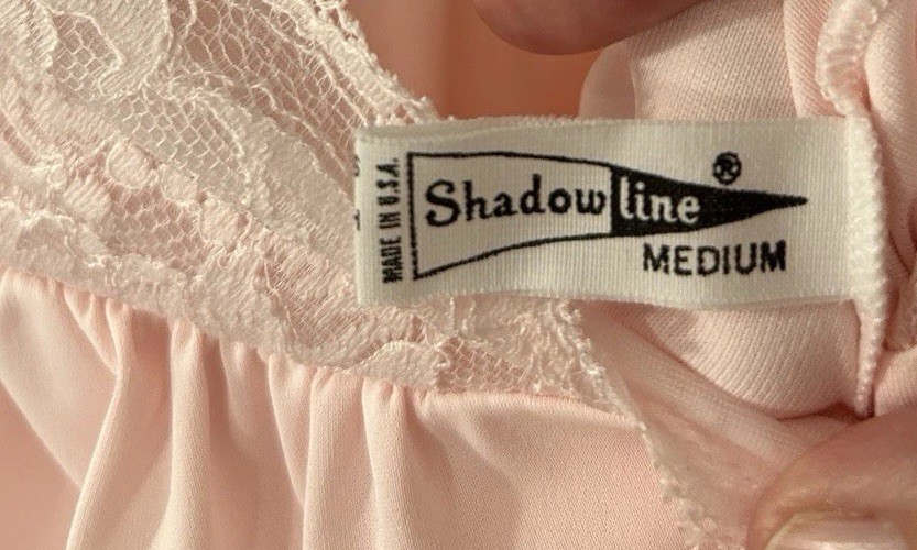 Vintage 2 Piece SHADOWLINE Pink Lace PEIGNOIR Robe (M) And Nightgown (L) Set