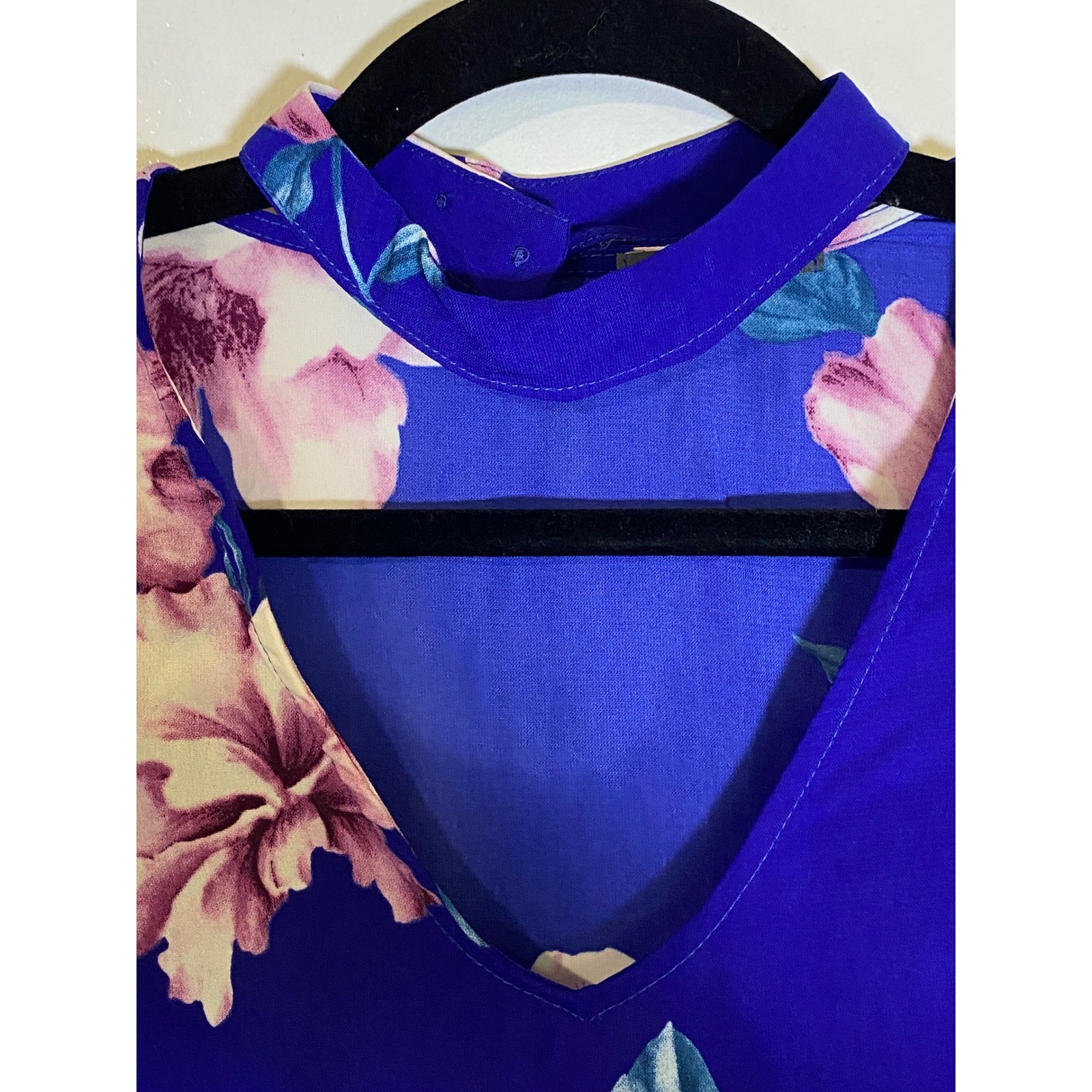 XS Blue Pink Floral Choker Neck Shift Dress V Neck Mini Cottagecore Coquette