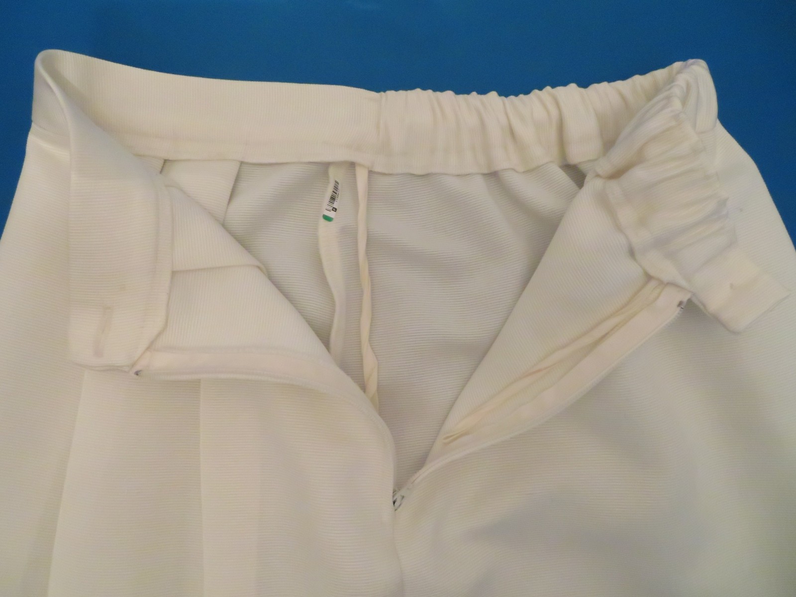 VINTAGE Donna Morgan Skirtsuit. Black Velvet Jacket. Cream/Ivory/Off-White Skirt