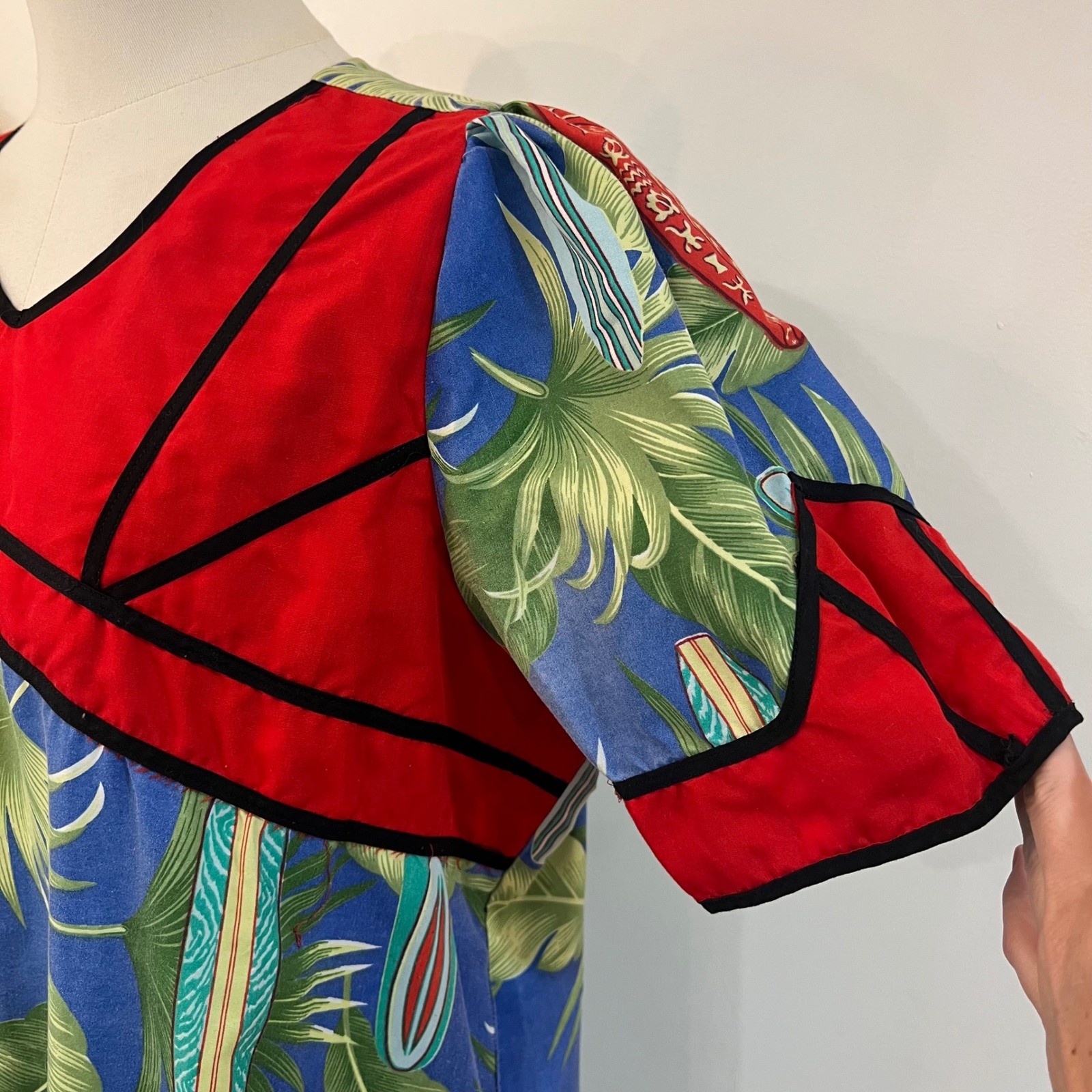 Vintage Blue Red Cotton Surfboard Palm Print Tropical Muu Muu Ruffle Dress Large