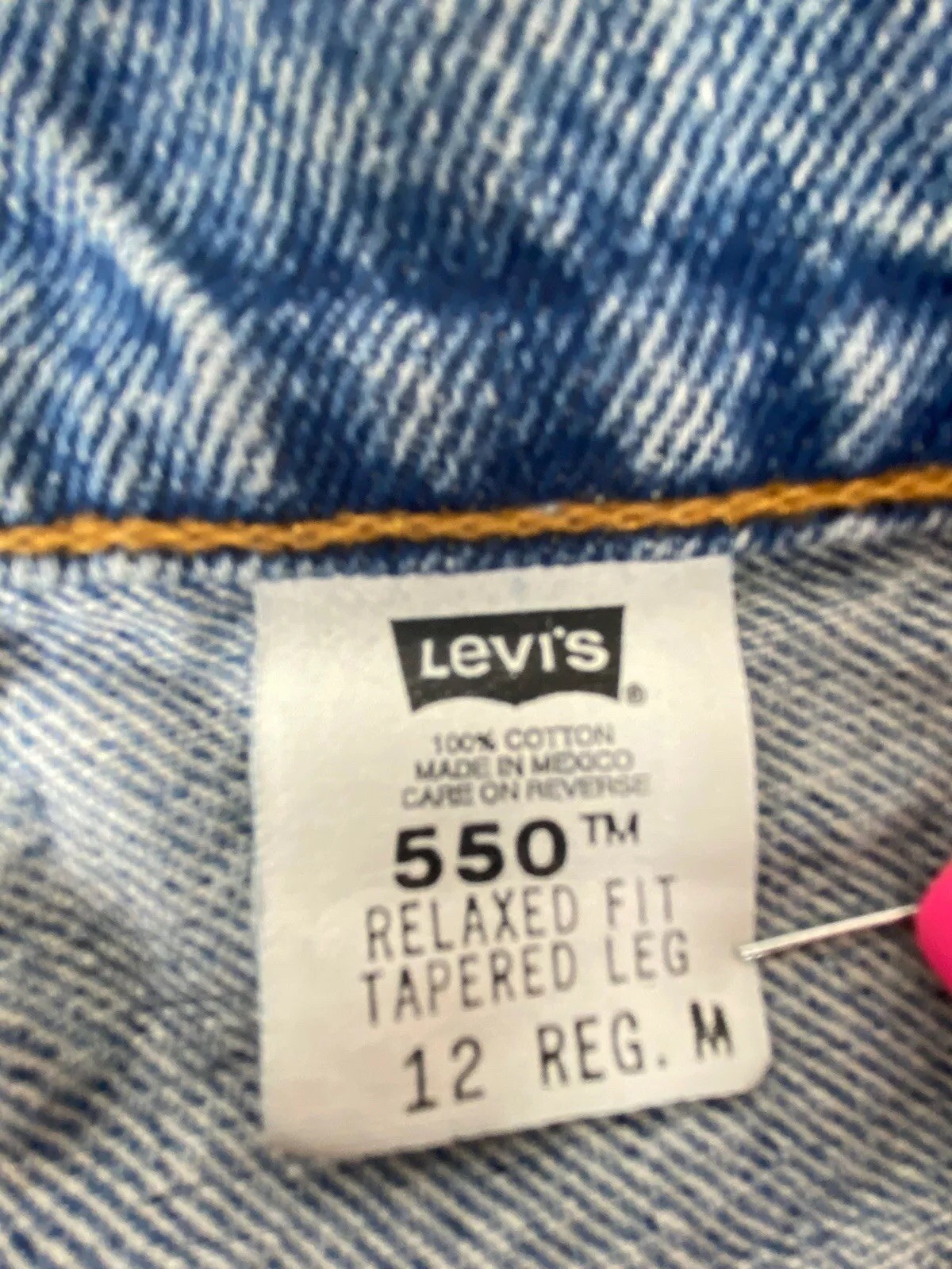 Vintage Levi’s 550 Red Tab Sz. 12 MOM Jeans 31W 31 Inseam High Waist 90s Y2K 98
