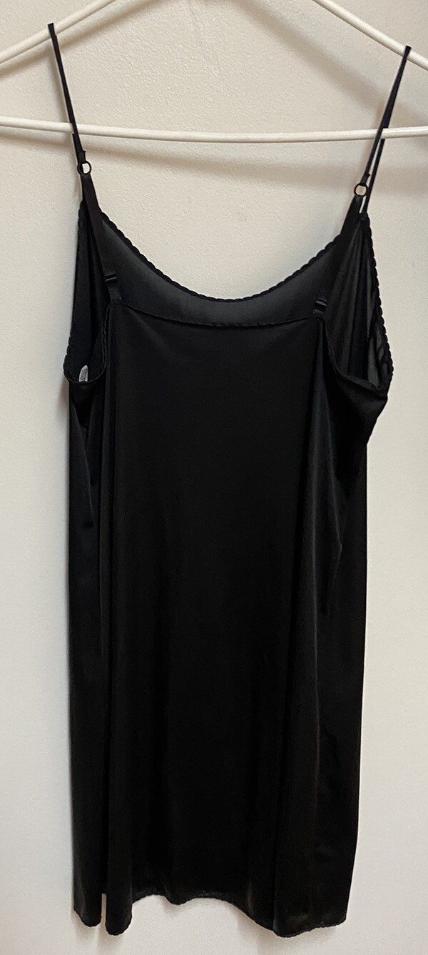 Vintage VANITY FAIR Black Silky Nylon Full Slip Lingerie Size 34 / 18”