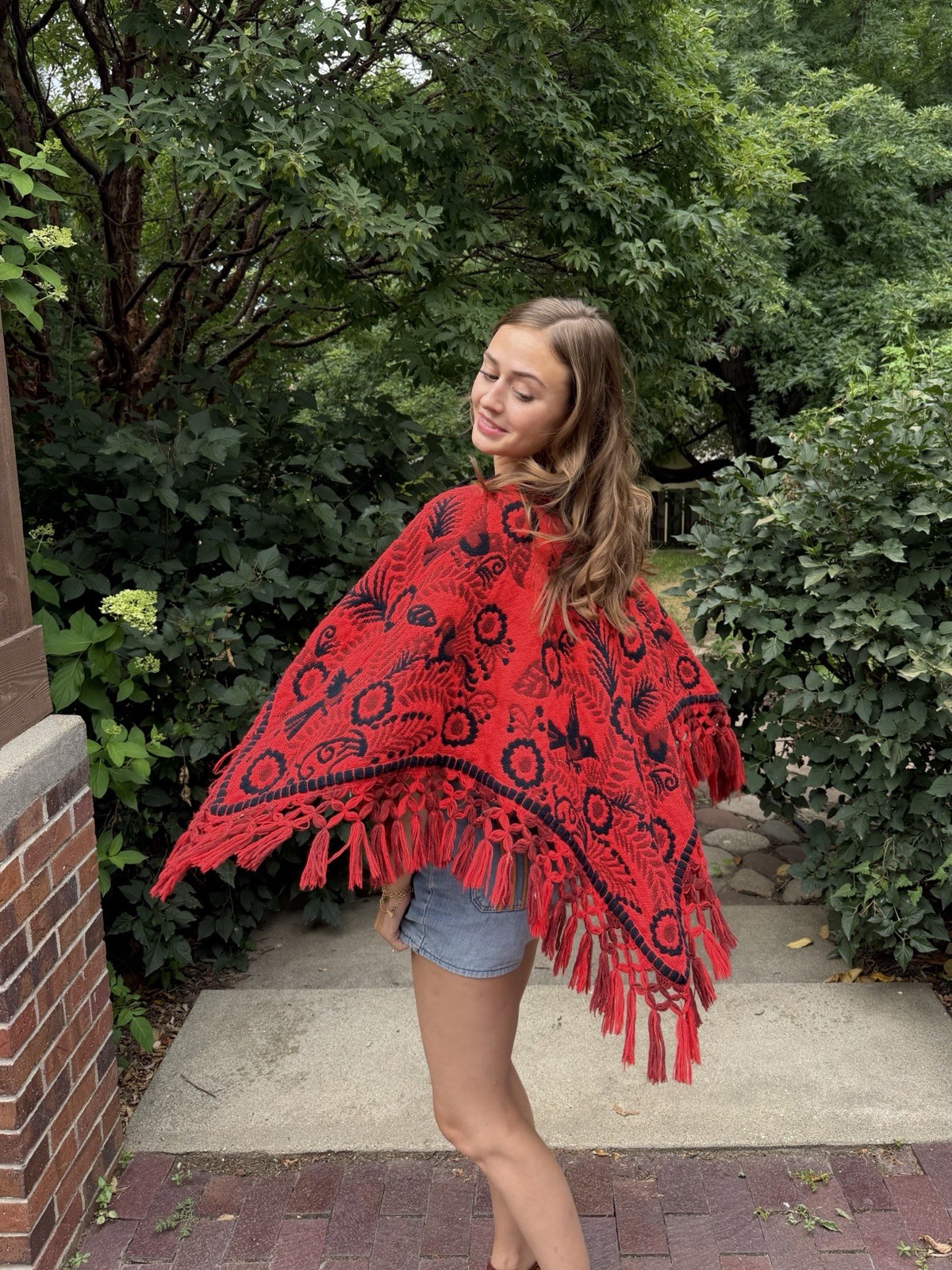 Vintage 1970s Tapestry Poncho Cape 100% Wool Novelty Hippie Boho Fringe 70s