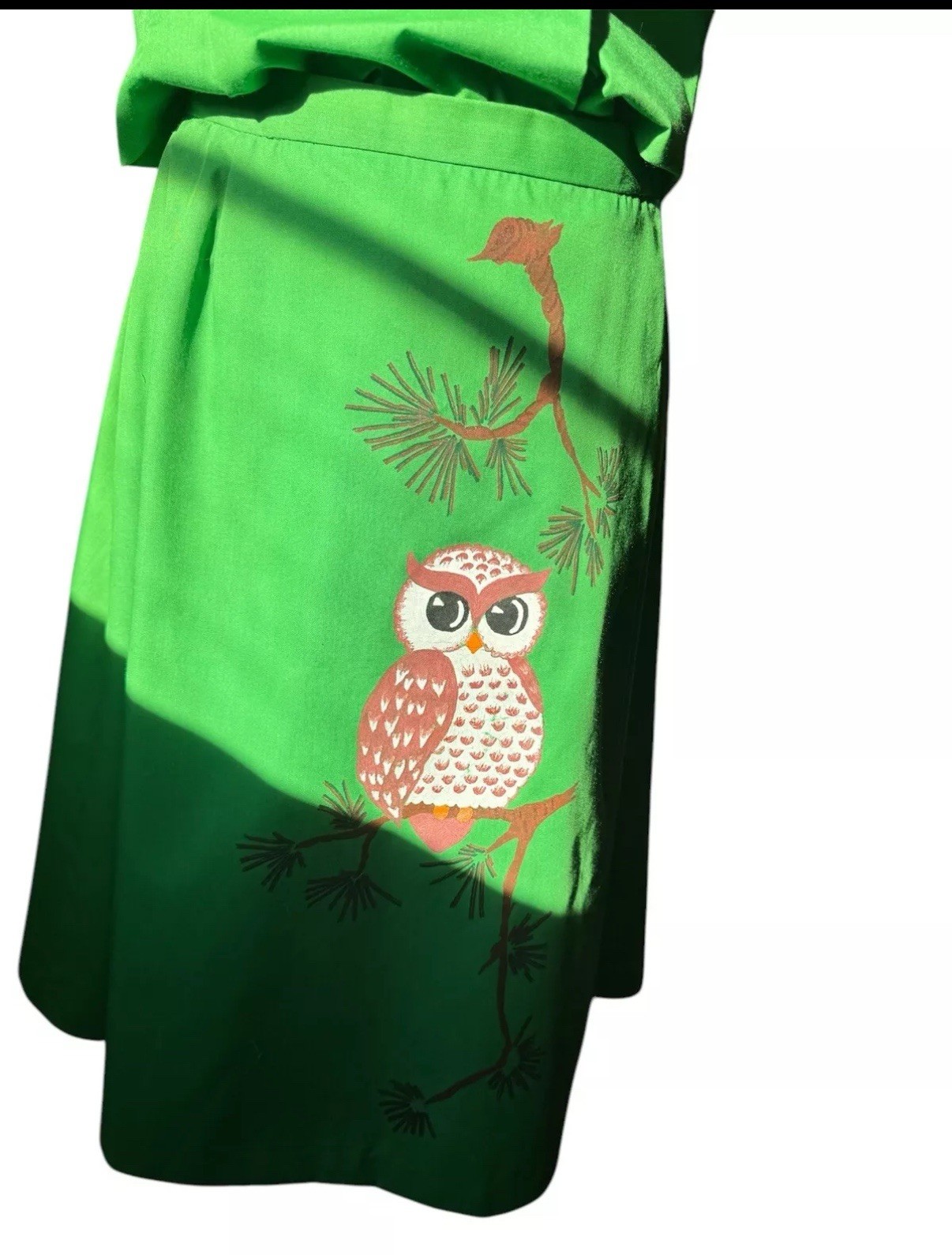 Vintage 40s-50s Handpainted Handmade Owl Apple green Women’s Skirt Suit By Doris
