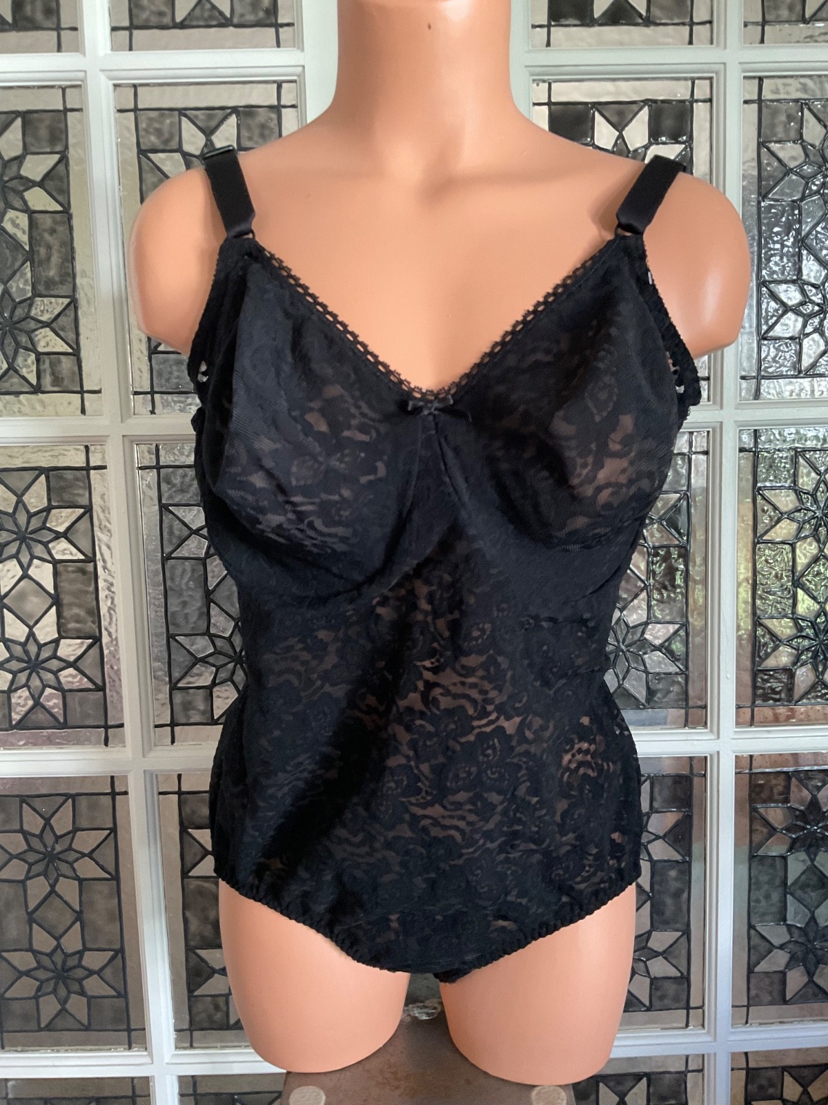 Vintage All in One Girdle Bodysuit Shaper Shapewear BALI Lacy Black Sz. 40D