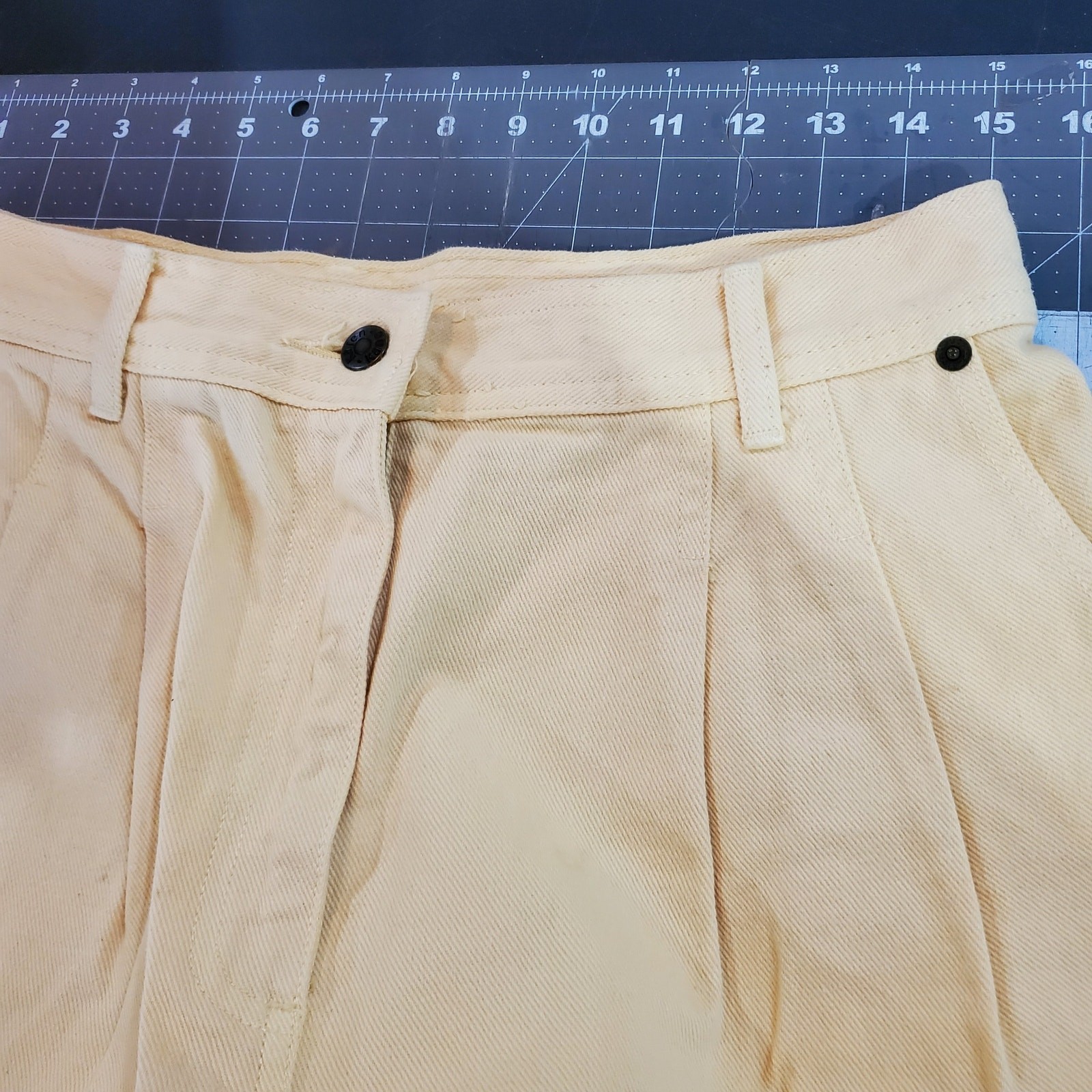 Vintage Karen Kane Denim Shorts Women Size 12 Yellow 80s High Rise Preppy Twee