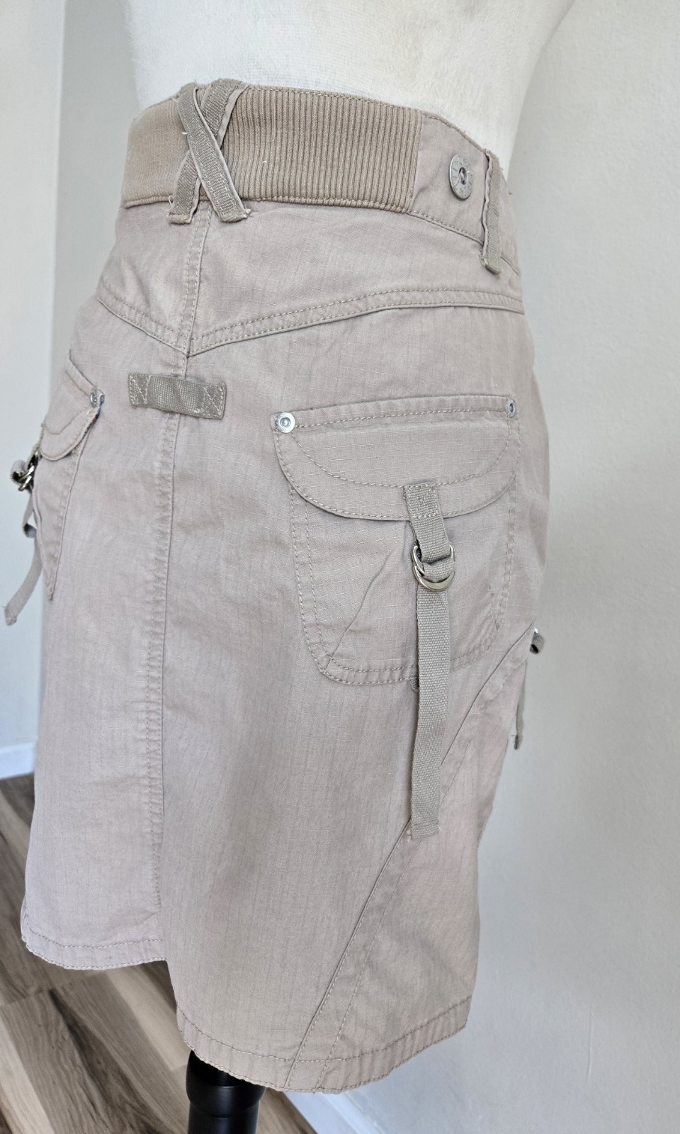 2000s Cargo Mini Skirt (M)