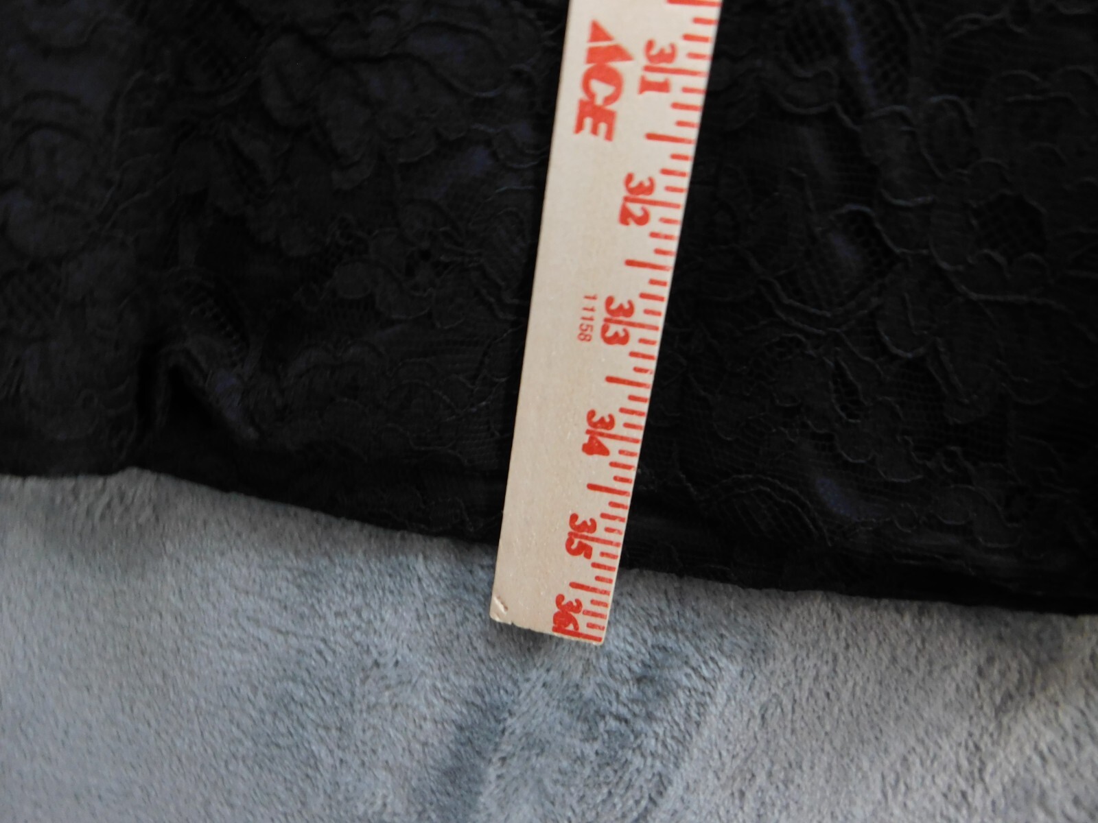 1960’s black Chiffon Dress w Lace Bodice & Chiffon Cape Collar Sm