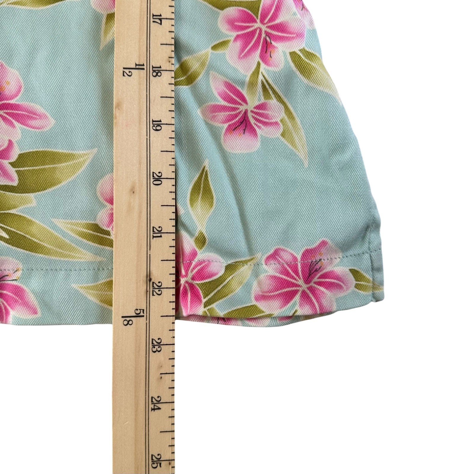 Vintage Tommy Bahama Floral Hawaiian Tropicalcore Camp Shirt Silk Resortwear S