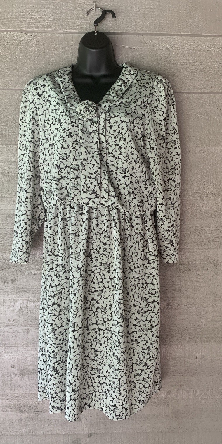 VTG 80s Womens Dress Floral Romantic Pleated Modest Midi Long Sleeves Tea Party