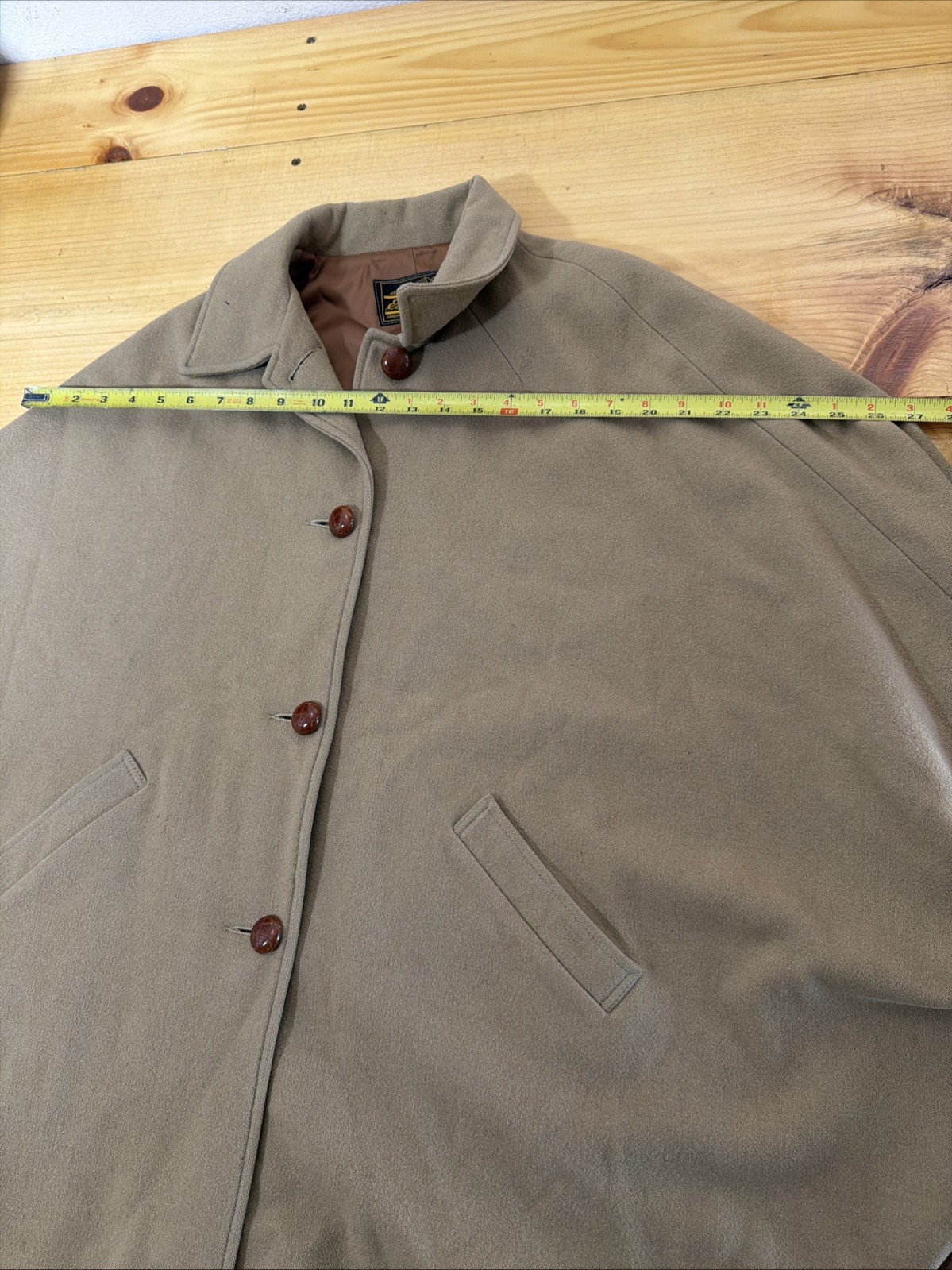 Vintage C.C. Filson Co Eddie Bauer Women’s Cape Size M 100% Virgin Wool Tan USA