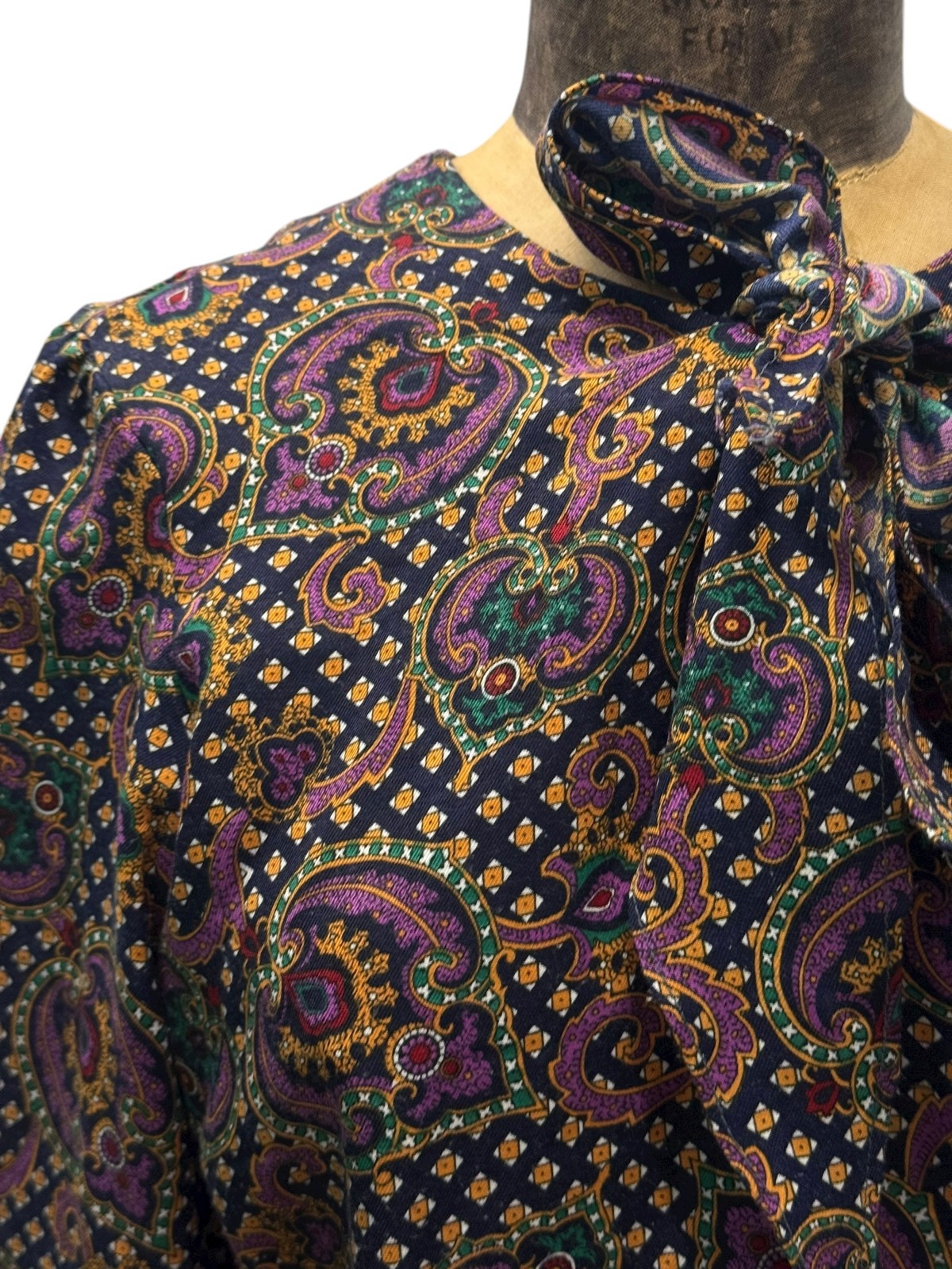 Vintage 1970s Jolene Fashion Purple Paisely Pussy Bow Blouse Size 12