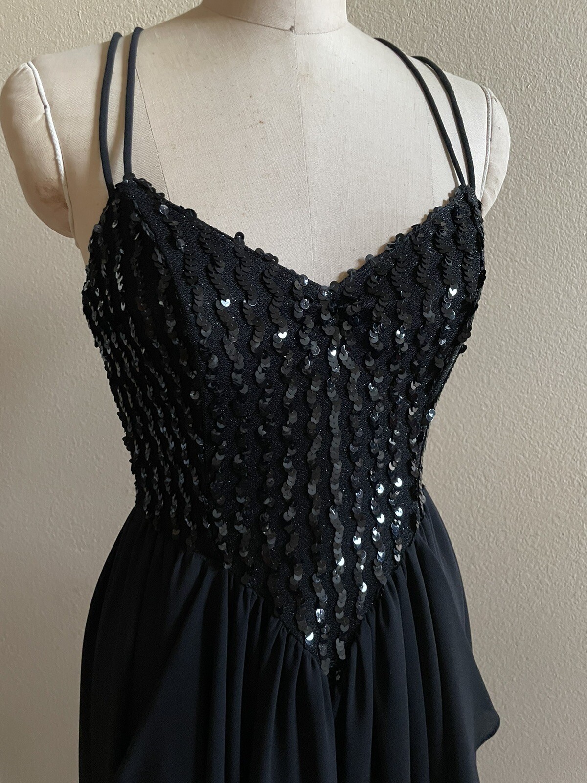 80’s Climax David Howard sz 7/8 Black Sequin open back waterfall skirt EUC Dance