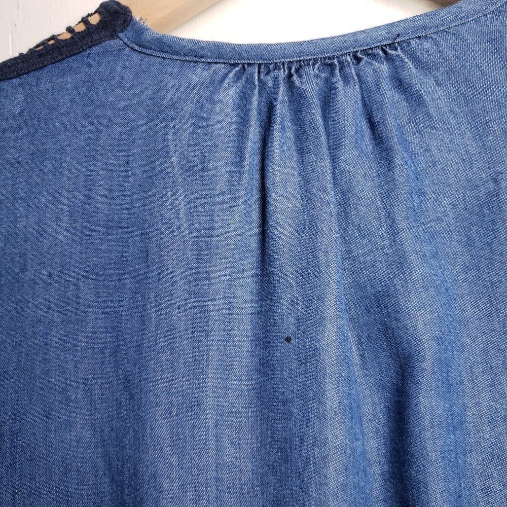 Nanette Lepore Tencel Victorian Blouse S Crochet Lace Neckline Blue Top Shirt