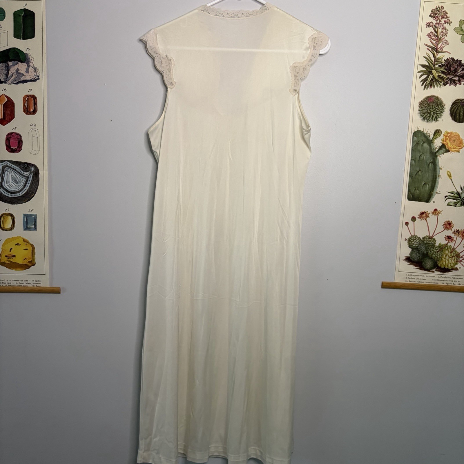 Vintage Peignoir Set Cream With Lace Detail Has Some Flaws Size Medium JCPenney