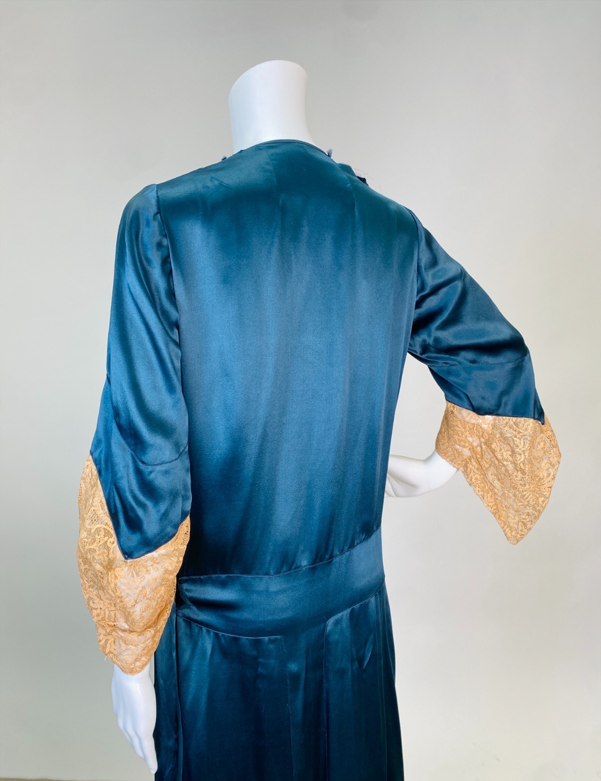 Antique Vintage Early 1920s Teal Blue Silk & Floral Lace Robe House Coat AS IS