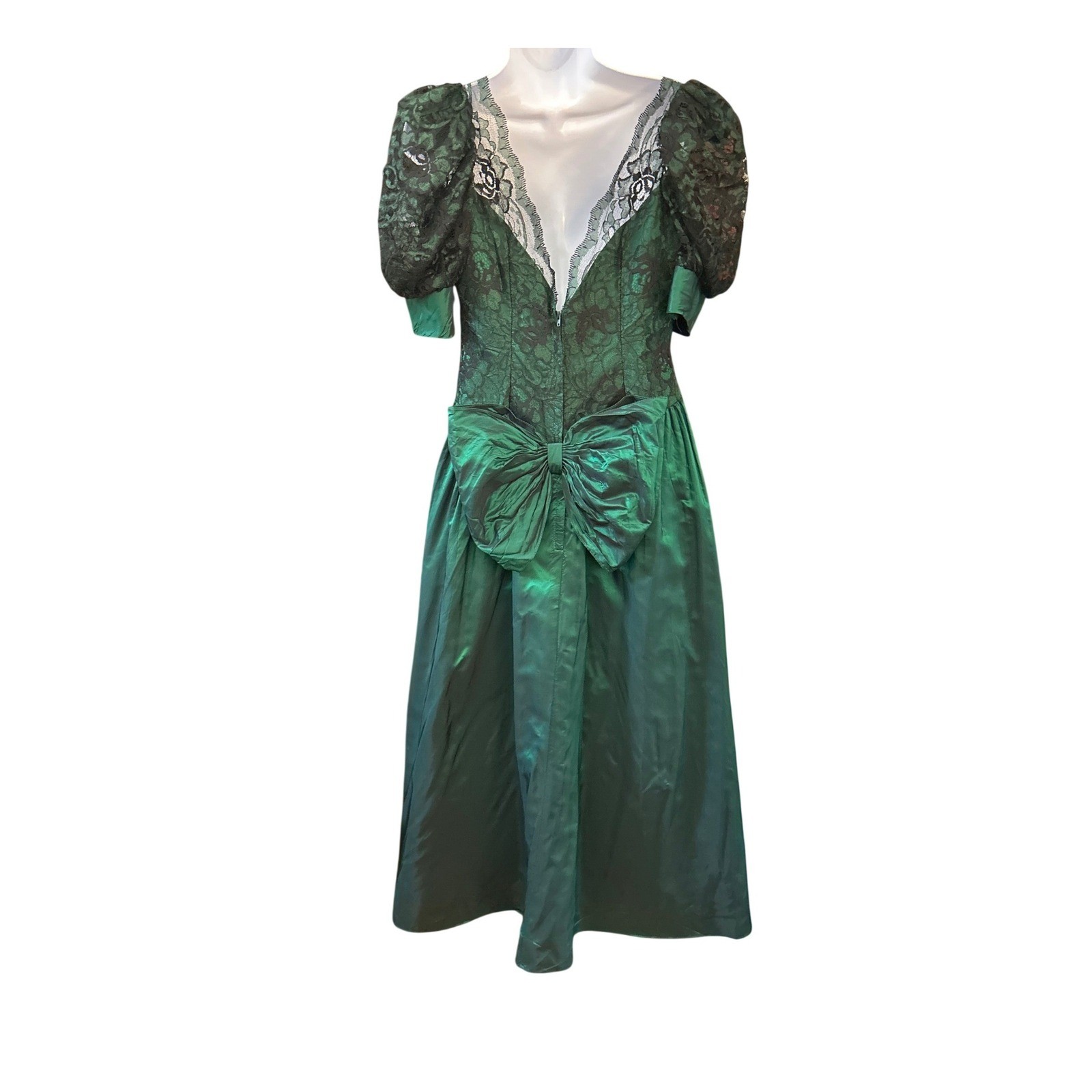 80s ILGWU Dress Emerald Green Lace Taffeta Prom Goth Glam Bow Back