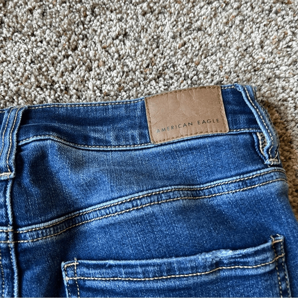 American Eagle Super Stretch Ripped Super Hi-Rise Jegging Jeans Size 2
