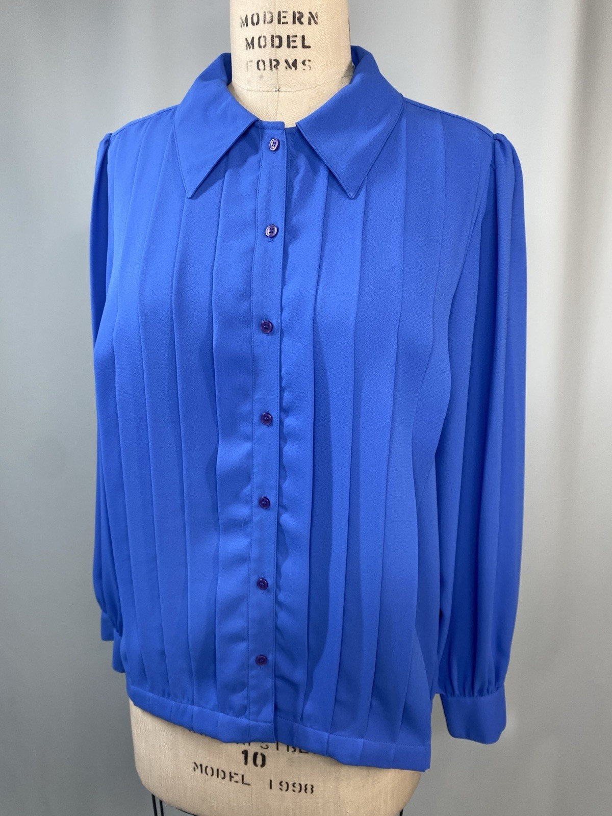 Vintage Blouse Top SIZE LARGE blue pleat WALKER & LANE 80s 90s modest