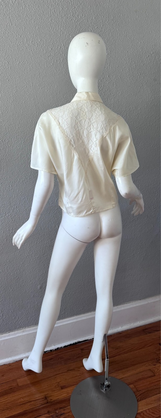 Vintage 70s Ivory Lace Button Dolman Sleeve Crop Top Blouse L