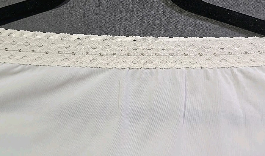 Half Slip Supple Sofr Vintage Nylon Lacy Lace Waistband 26″-32″ Length 25″